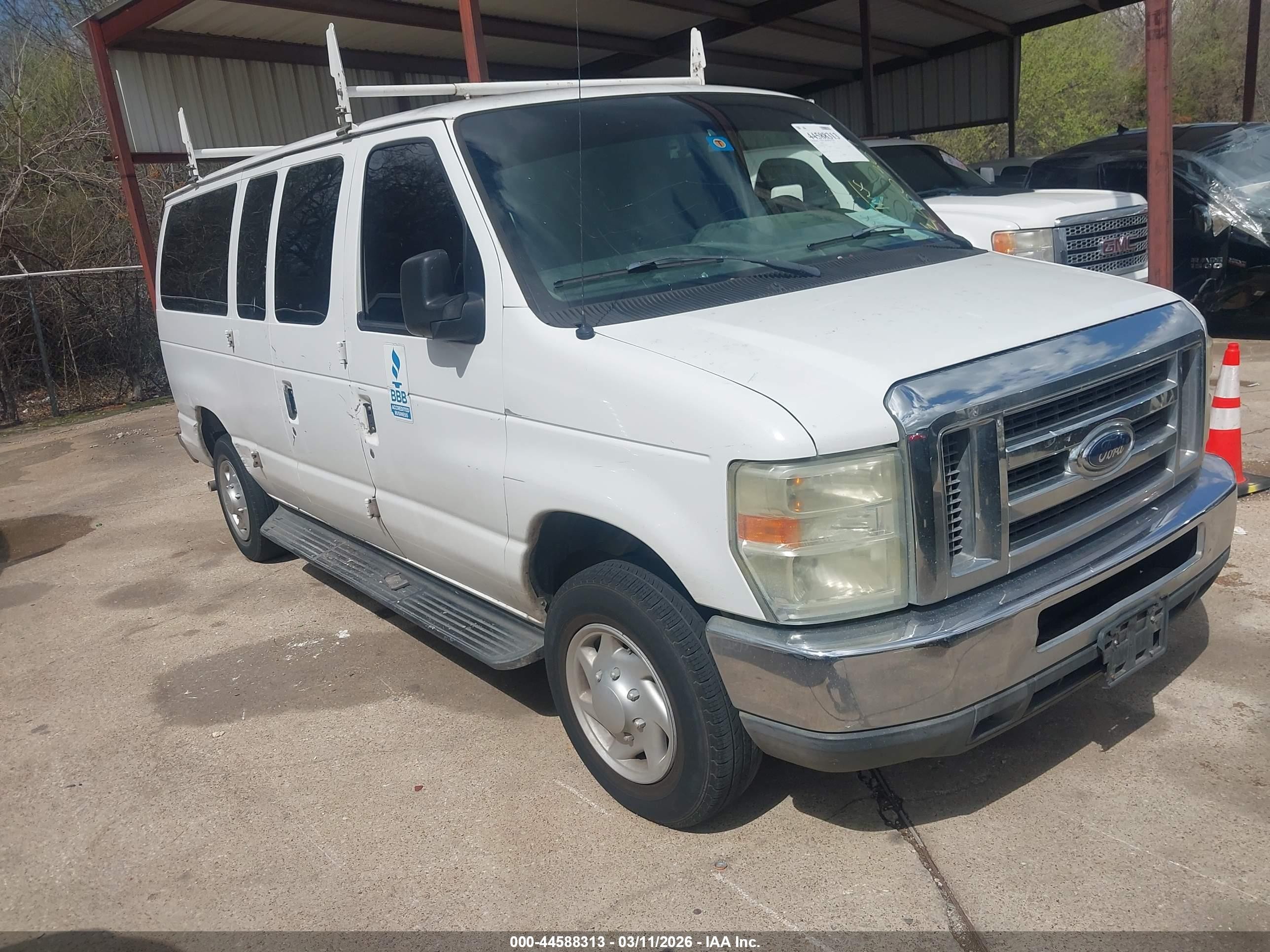 2010 Ford E-150 Xlt White vin: 1FDNE1BW0ADA50367