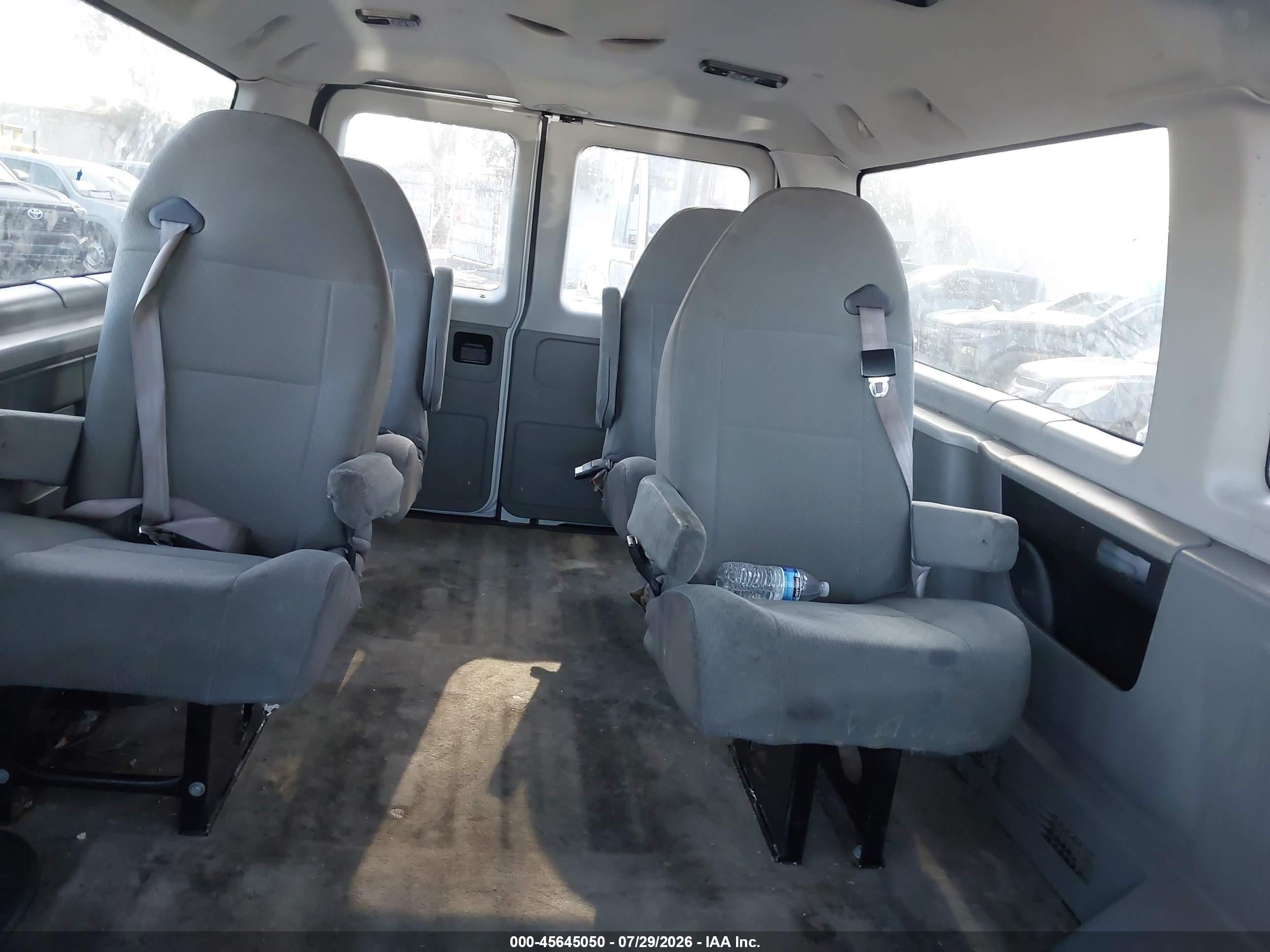 2012 Ford E-150 Xl/xlt White vin: 1FDNE1BW2CDB26271