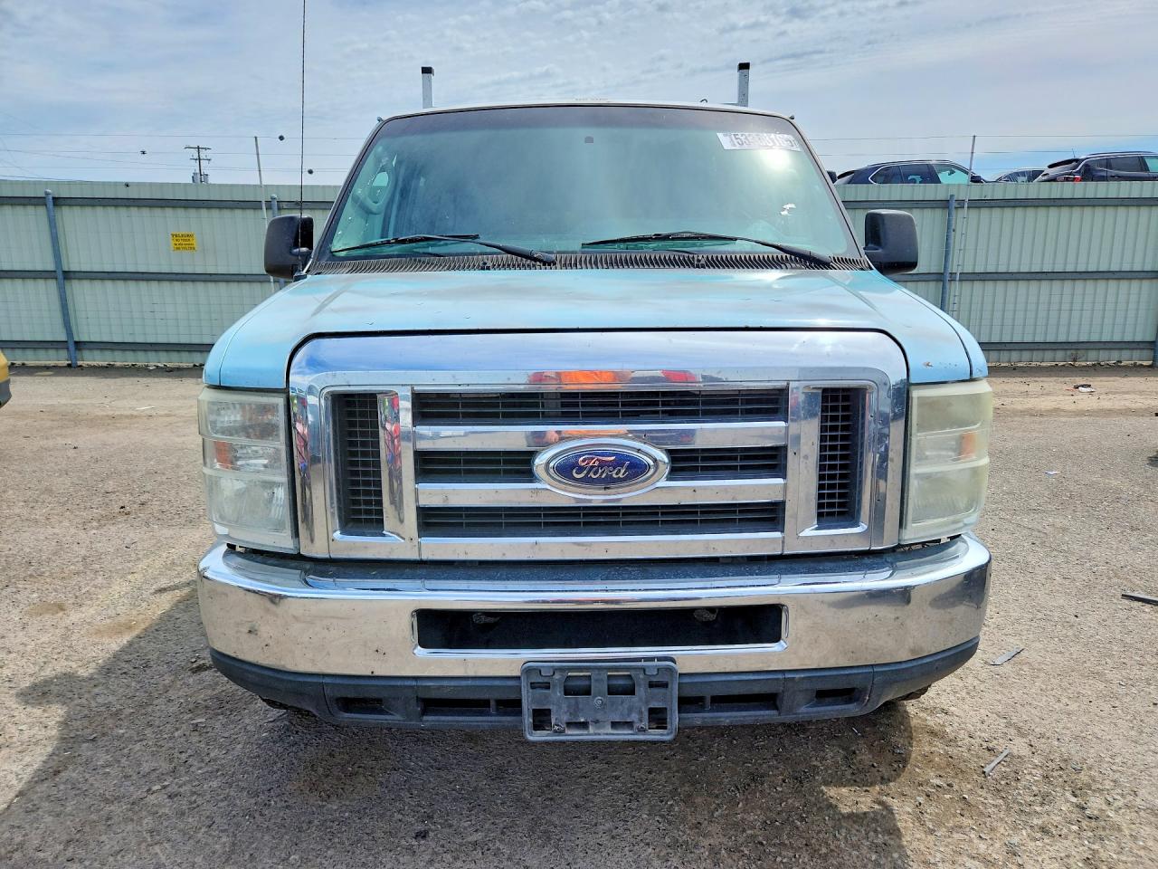 2013 Ford E-150 Two Tone vin: 1FDNE1BW9DDA85820
