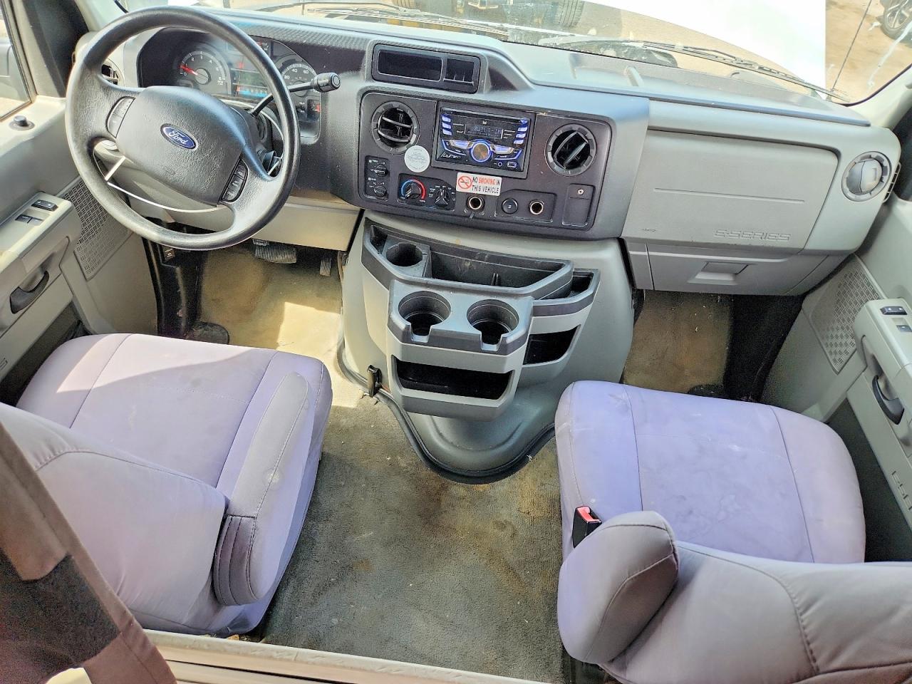 2013 Ford E-150 Two Tone vin: 1FDNE1BW9DDA85820