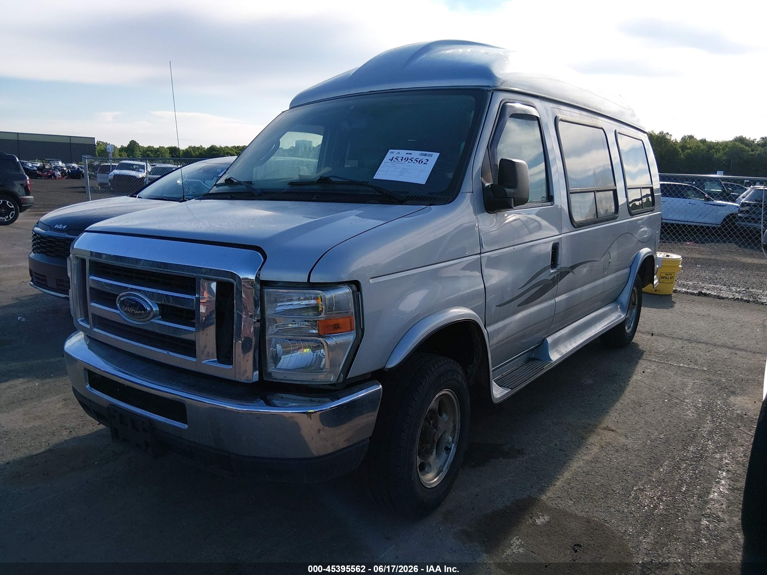 2012 Ford E-150 Commercial/recreational Silver vin: 1FDNE1EL4CDA04867