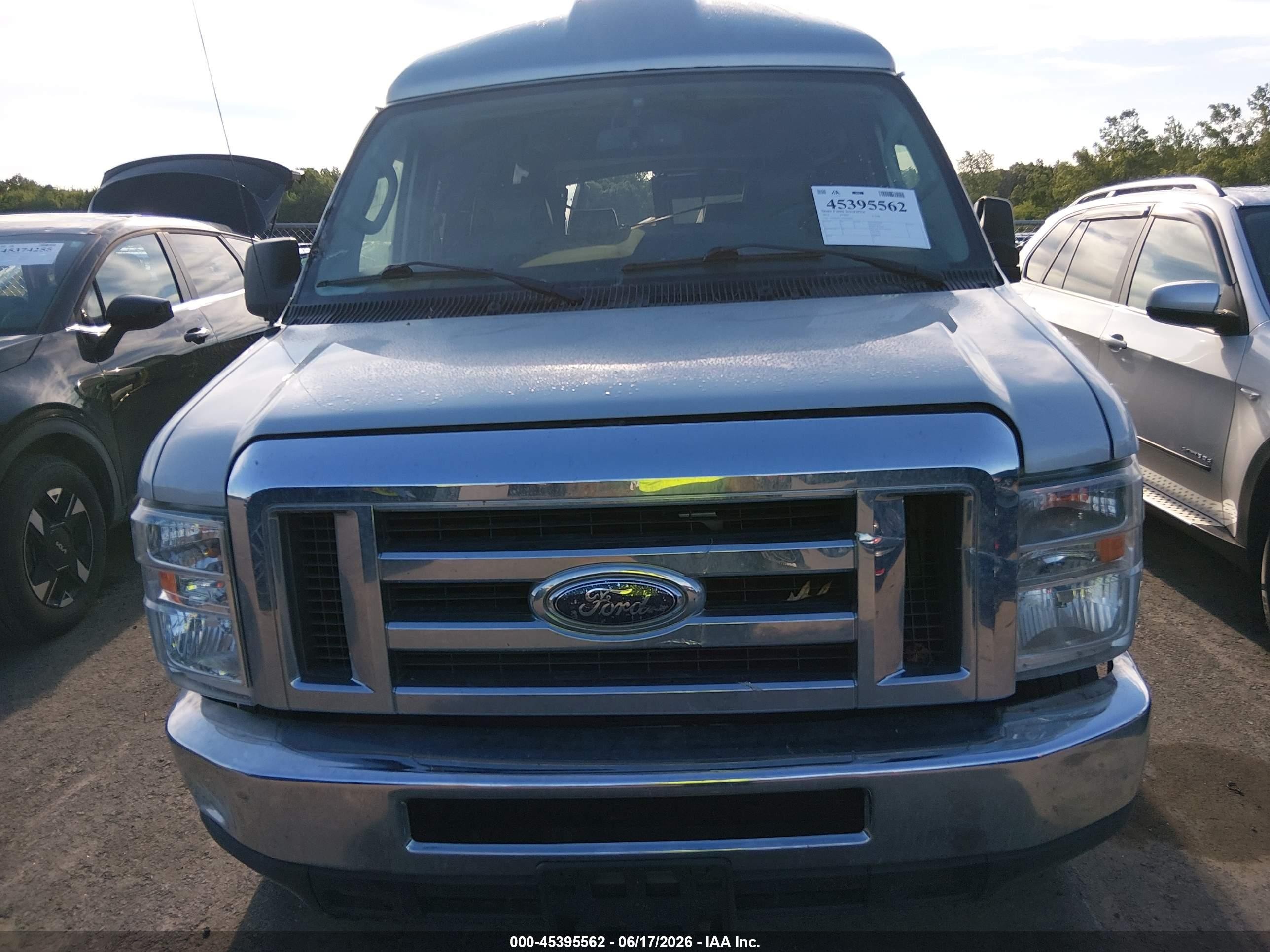 2012 Ford E-150 Commercial/recreational Silver vin: 1FDNE1EL4CDA04867