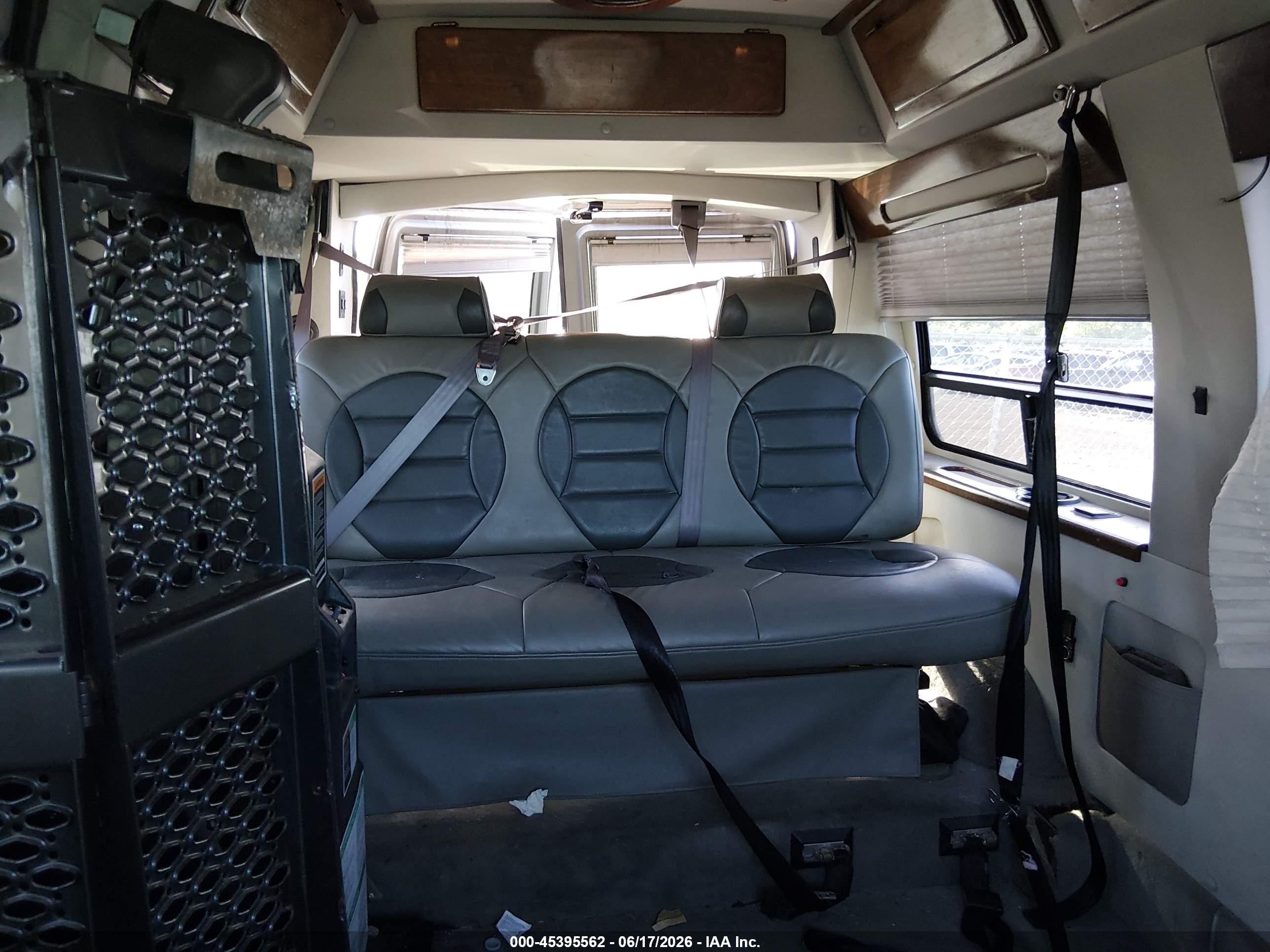 2012 Ford E-150 Commercial/recreational Silver vin: 1FDNE1EL4CDA04867