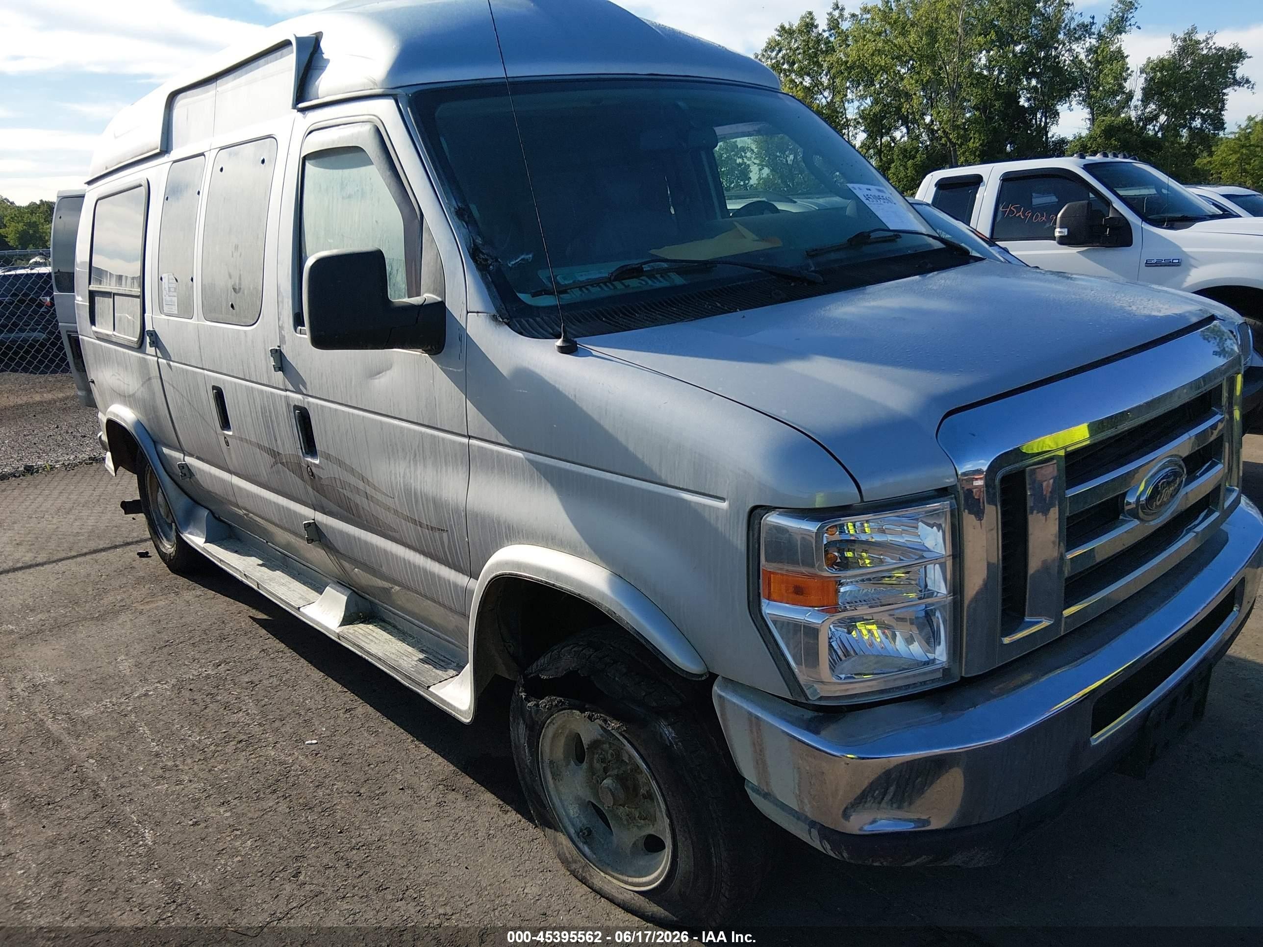 2012 Ford E-150 Commercial/recreational Silver vin: 1FDNE1EL4CDA04867