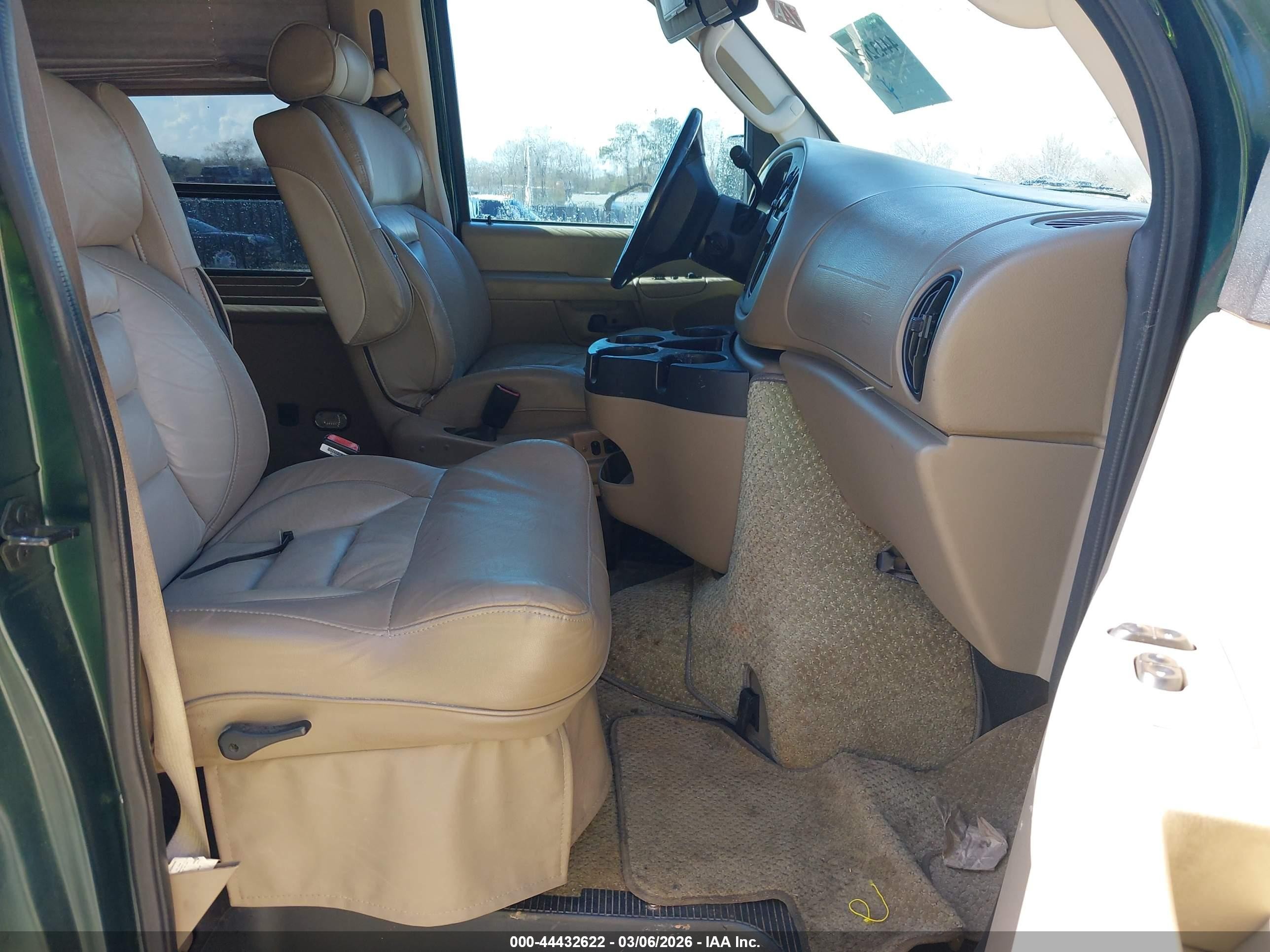2007 Ford E-250 Recreational Green vin: 1FDNE24L07DA43081