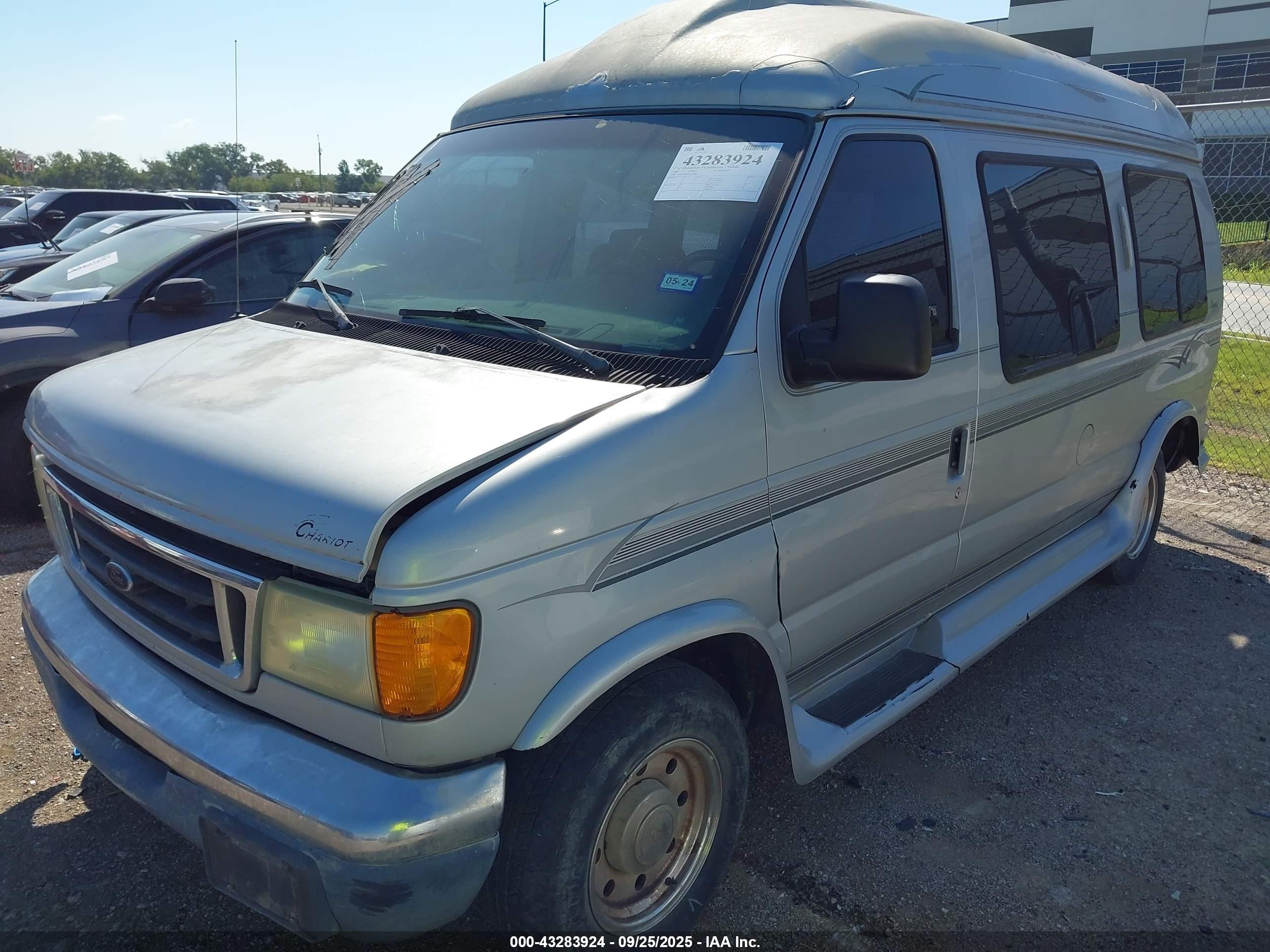 2004 Ford E-250 Recreational Silver vin: 1FDNE24L44HA18804