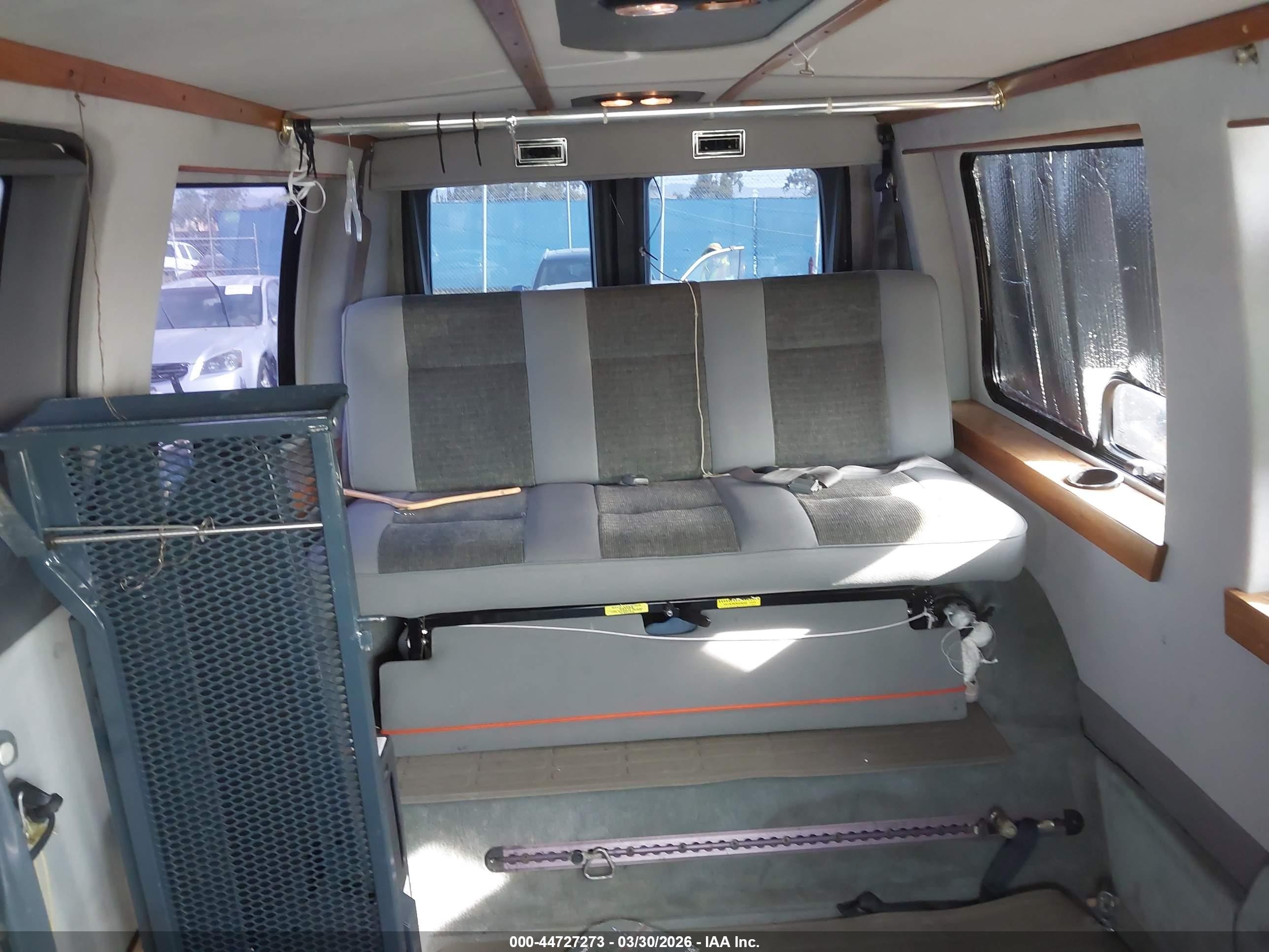 2006 Ford E-250 Commercial/recreational White vin: 1FDNE24L46HA32799