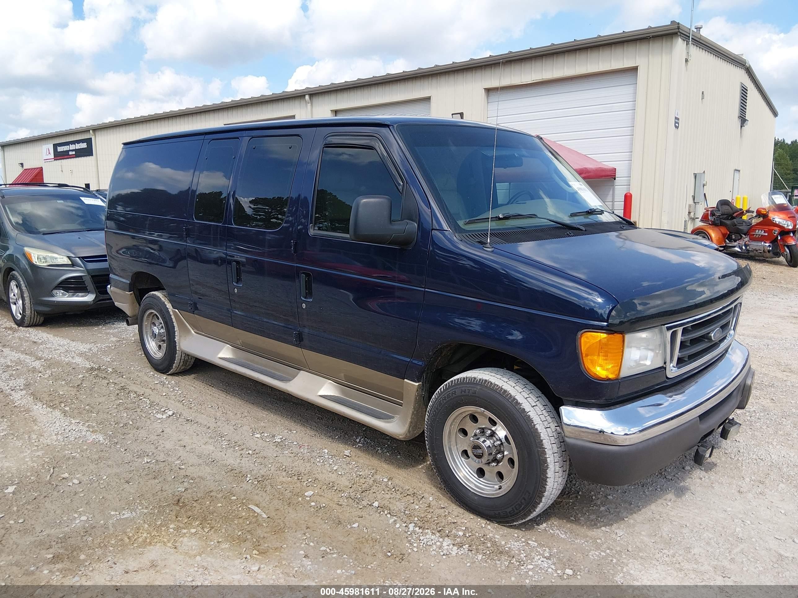 2005 Ford E-250 Recreational Blue vin: 1FDNE24L75HA40815