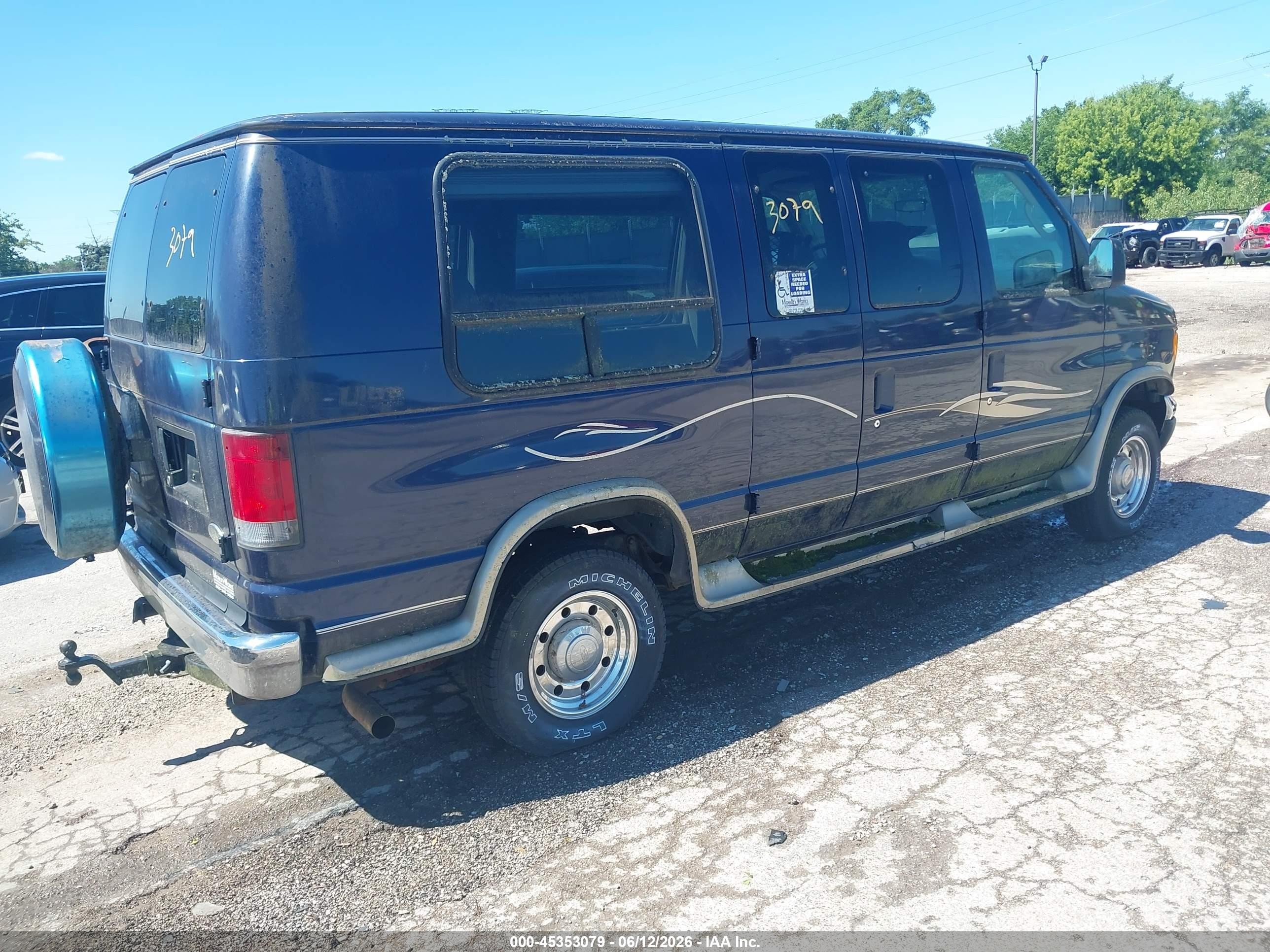 2006 Ford E-250 Commercial/recreational Blue vin: 1FDNE24L76HB28605
