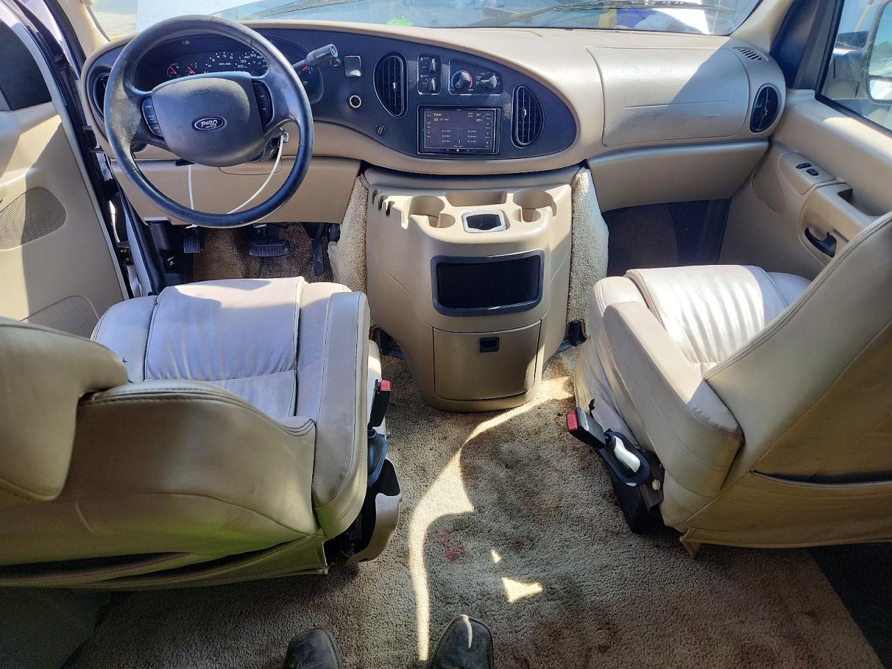 2004 Ford Econoline E250 Van White vin: 1FDNE24L94HA91974