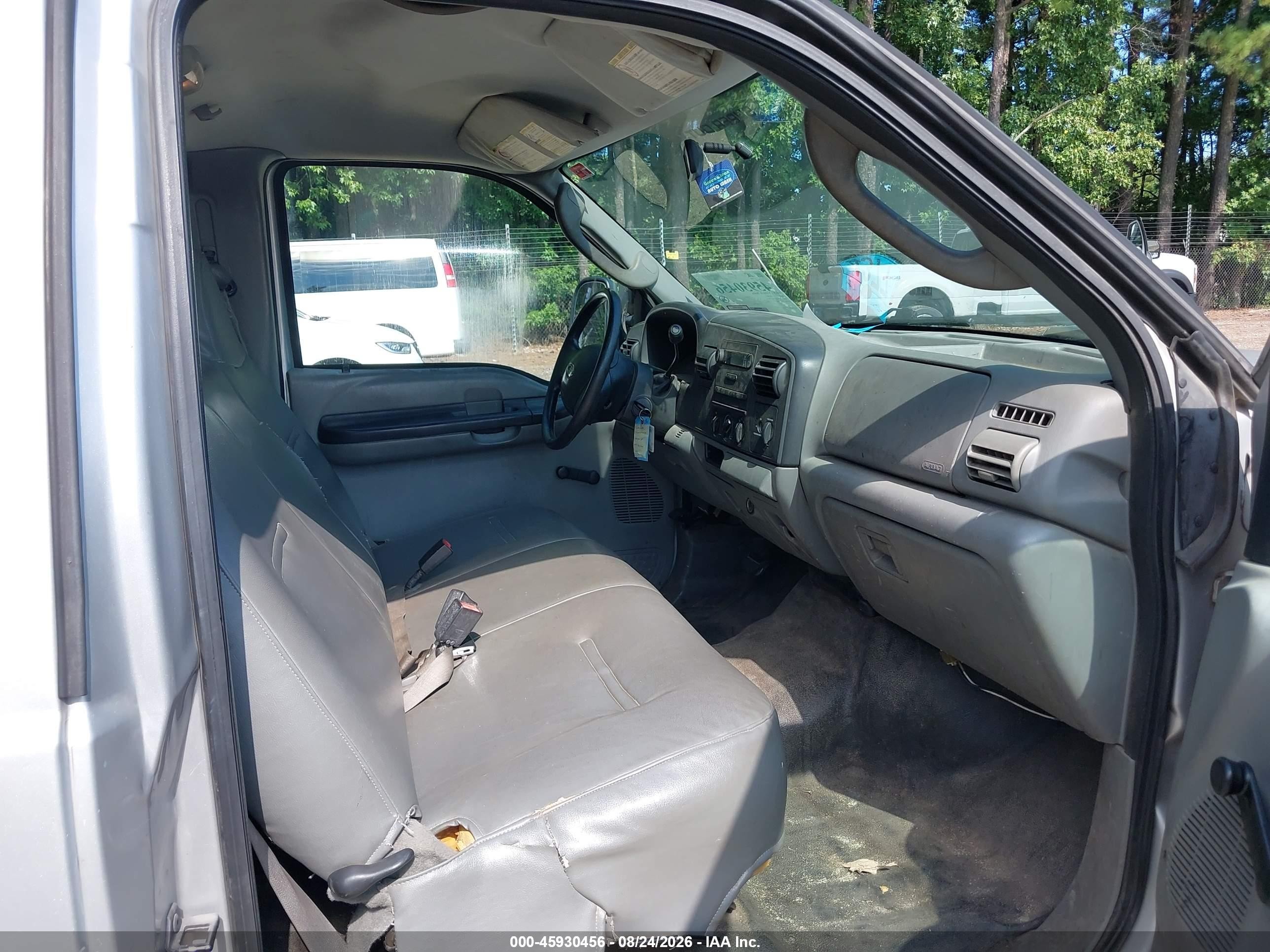 2007 Ford F-250 Xl/xlt Серебряный vin: 1FDNF20517EA77836