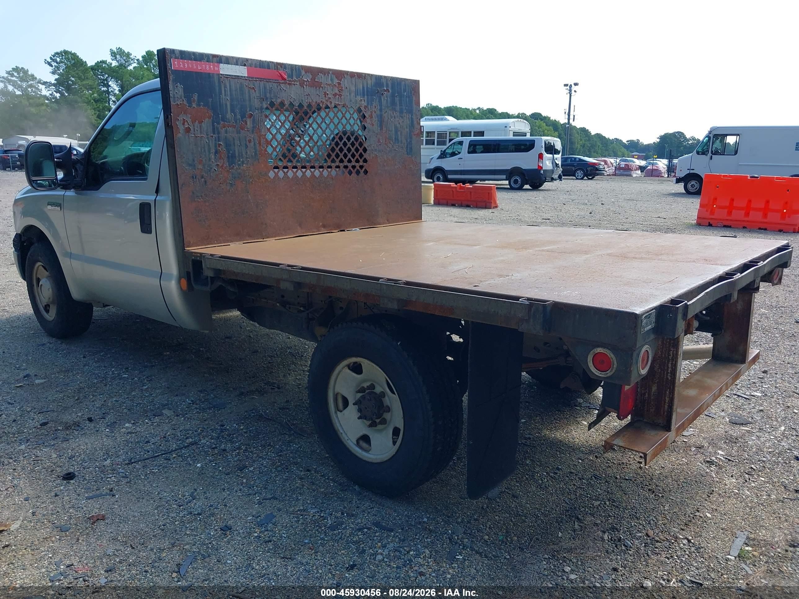2007 Ford F-250 Xl/xlt Серебряный vin: 1FDNF20517EA77836
