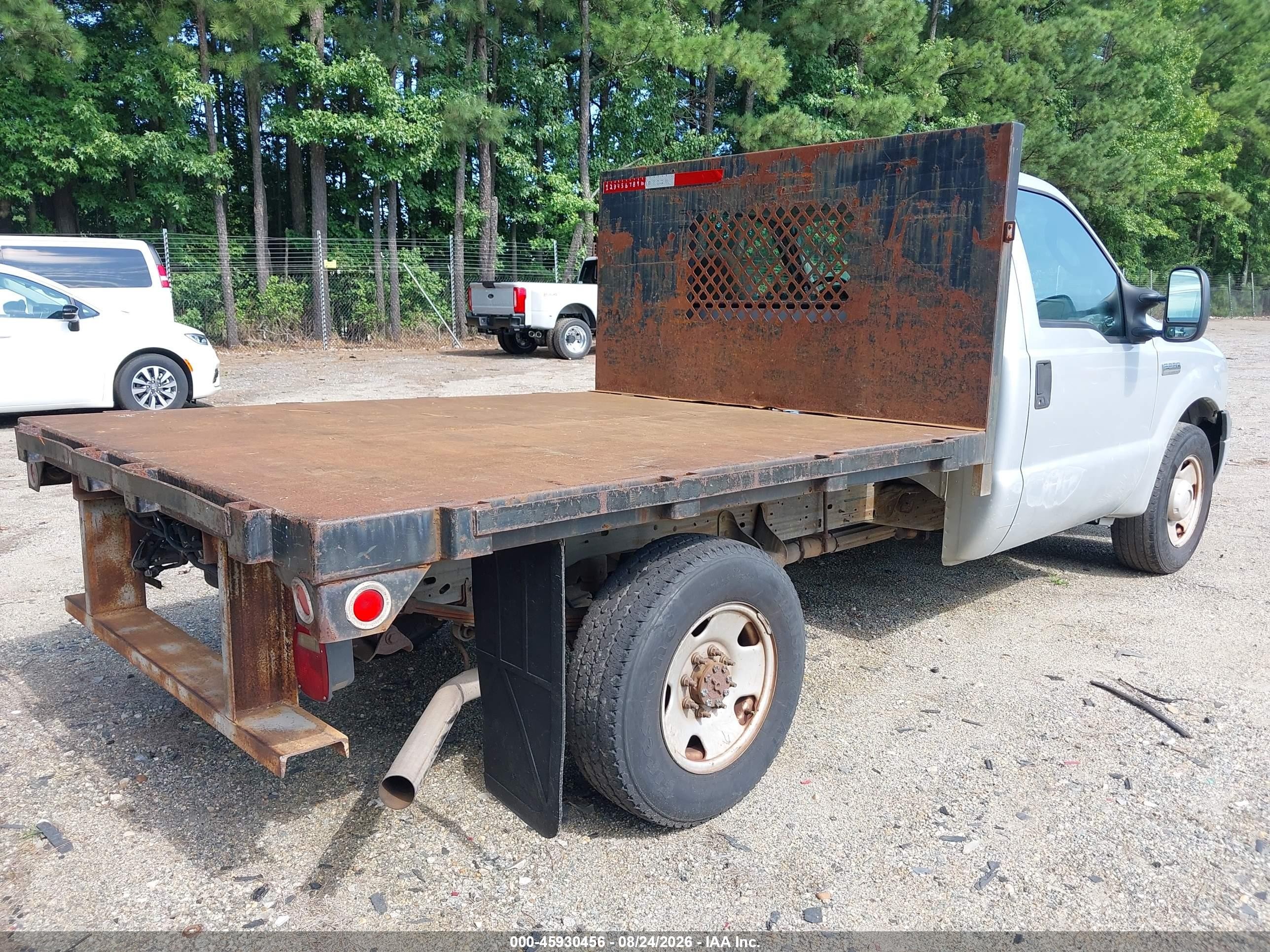 2007 Ford F-250 Xl/xlt Серебряный vin: 1FDNF20517EA77836