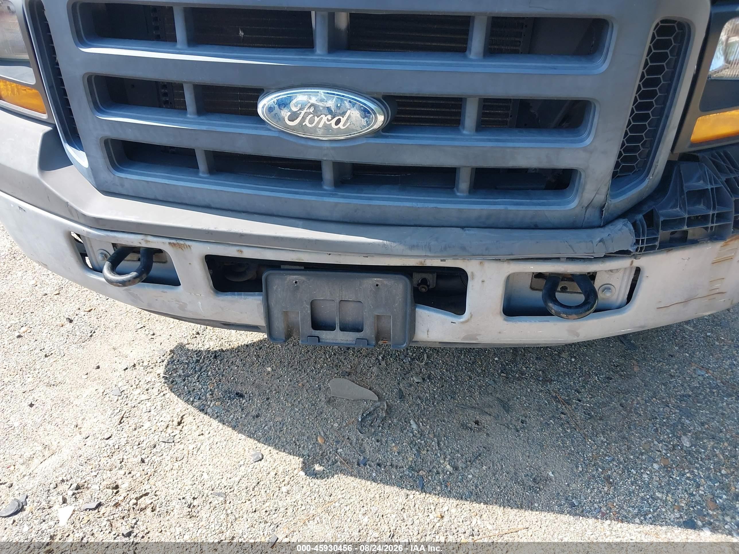 2007 Ford F-250 Xl/xlt Серебряный vin: 1FDNF20517EA77836