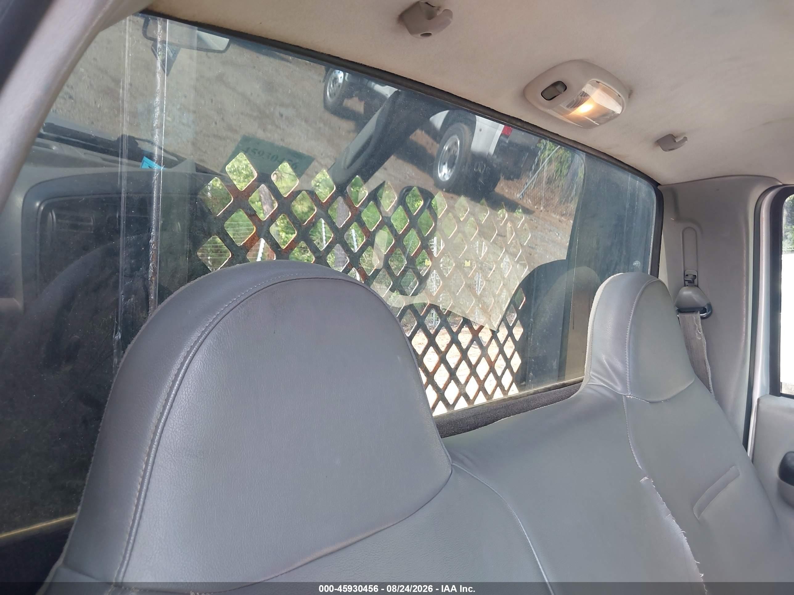 2007 Ford F-250 Xl/xlt Серебряный vin: 1FDNF20517EA77836
