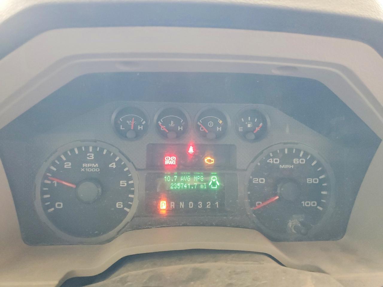 2009 Ford F250 Super Duty White vin: 1FDNF20559EA55776