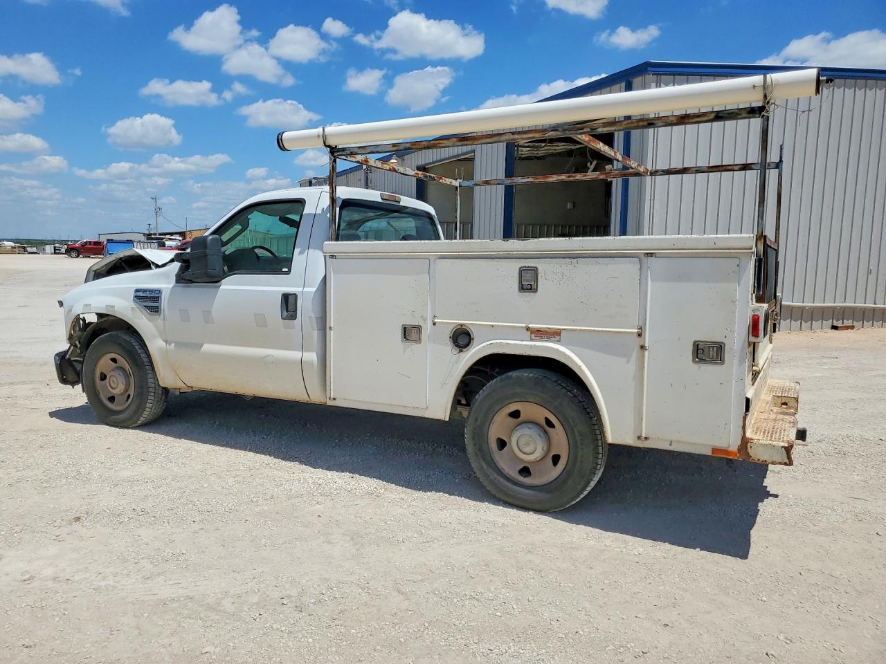 2009 Ford F250 Super Duty White vin: 1FDNF20559EA55776