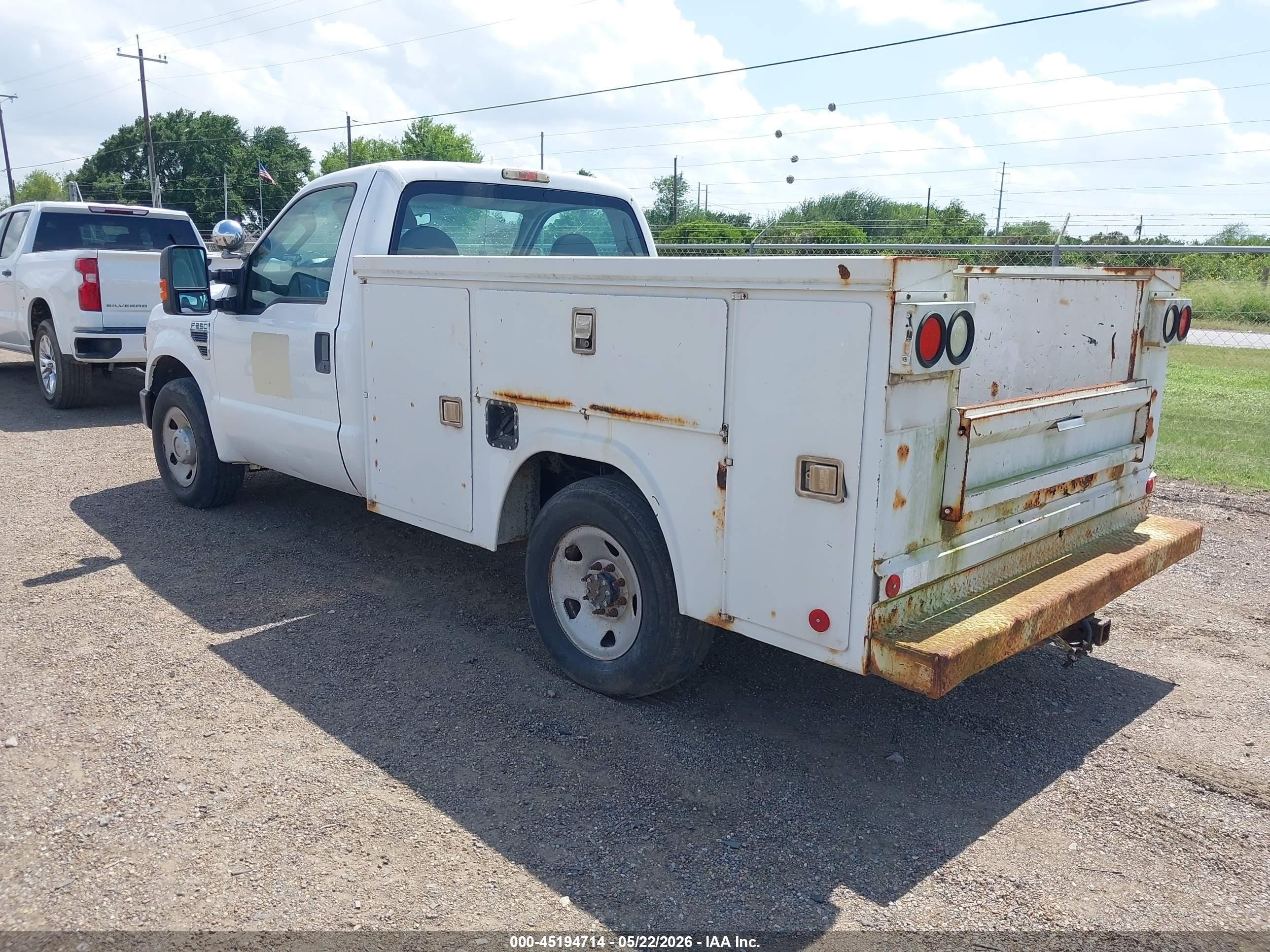 2009 Ford F-250 Xl/xlt Белый vin: 1FDNF20599EA41010