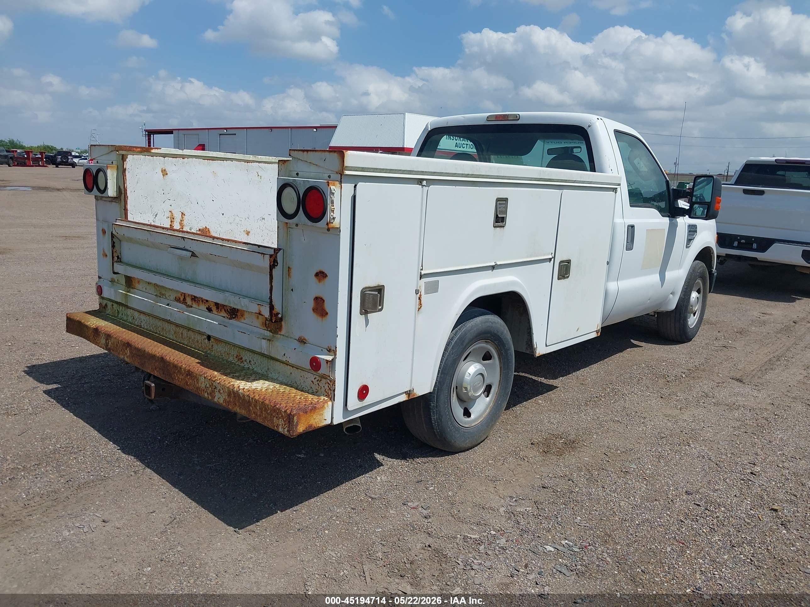 2009 Ford F-250 Xl/xlt Белый vin: 1FDNF20599EA41010