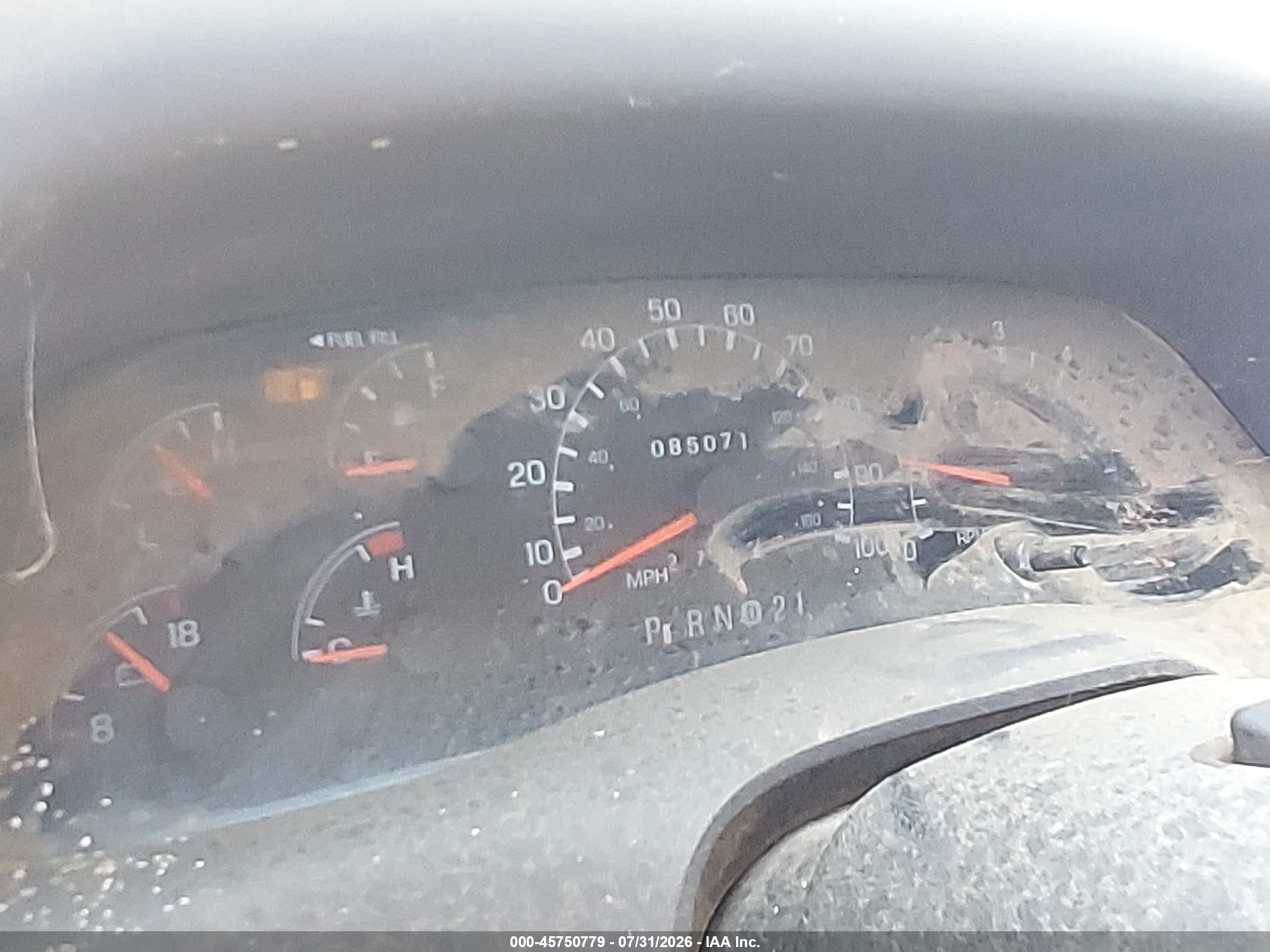 2000 Ford F-250 Lariat/xl/xlt White vin: 1FDNF20S7YEB06747