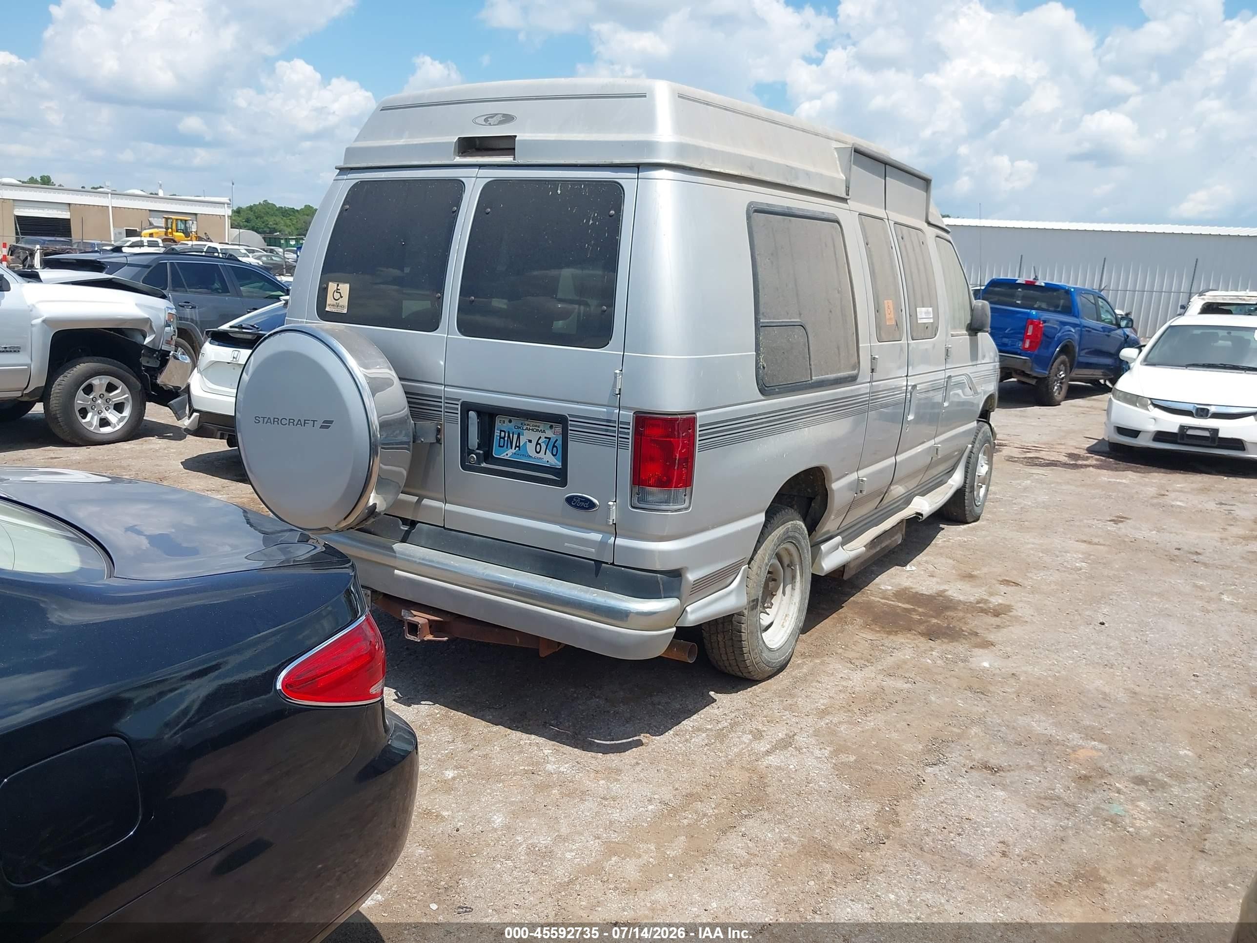 2002 Ford E-250 Commercial/recreational Gray vin: 1FDPE24L62HB44653