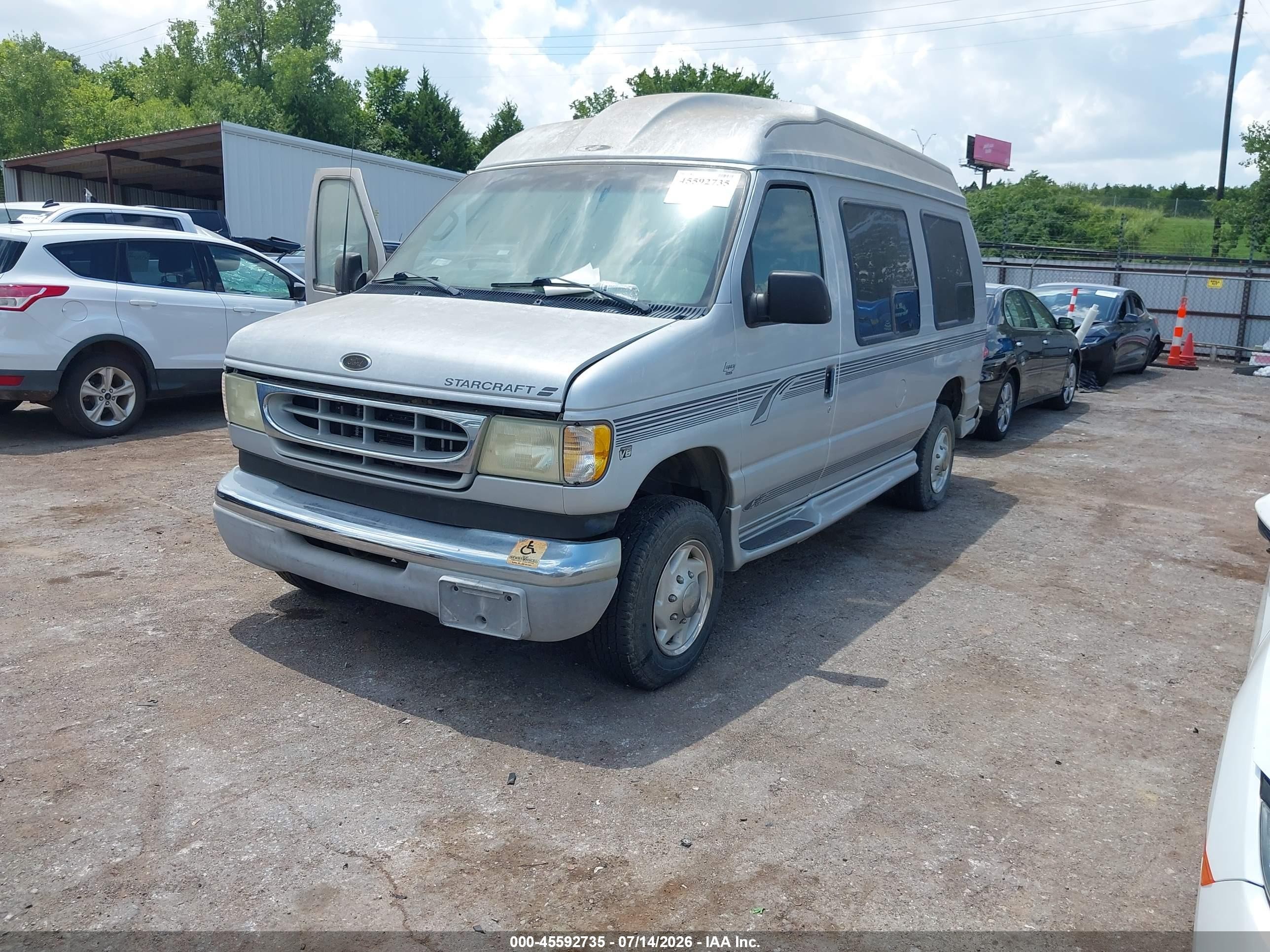 2002 Ford E-250 Commercial/recreational Gray vin: 1FDPE24L62HB44653