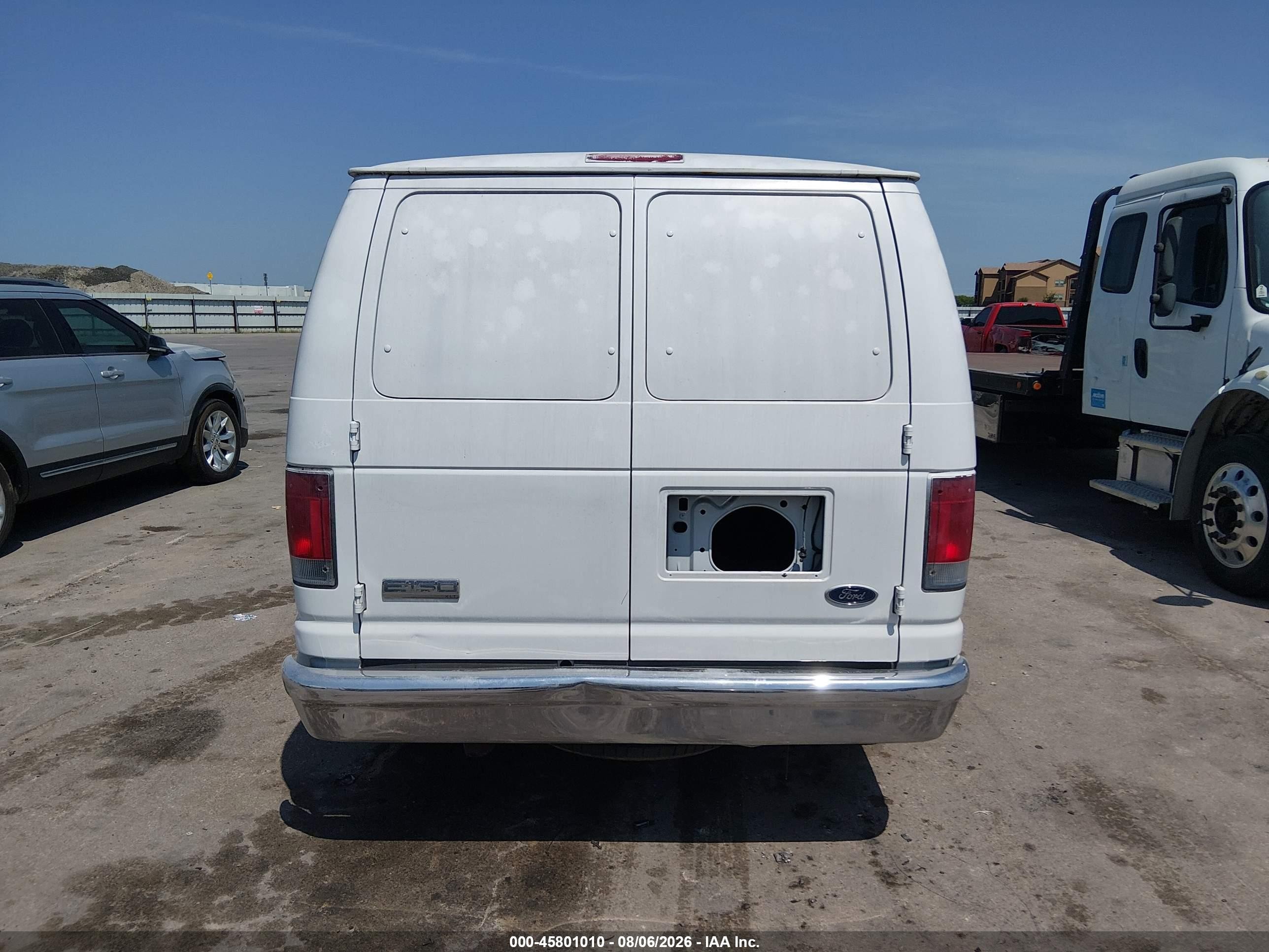 2006 Ford E-150 Chateau/xl/xlt White vin: 1FDRE11W16DA92895