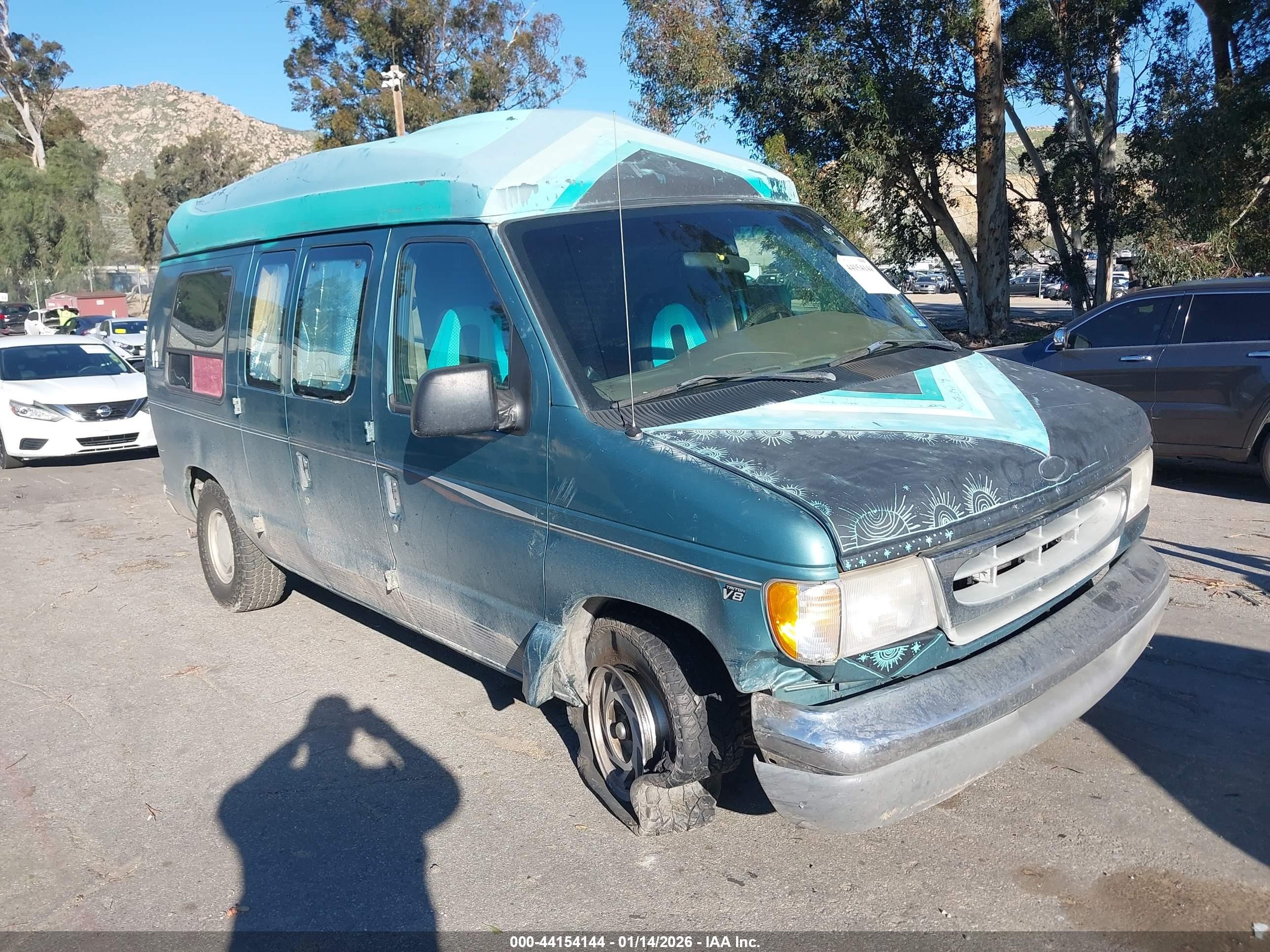 1998 Ford E-150 Recreational Green vin: 1FDRE1469WHB77553