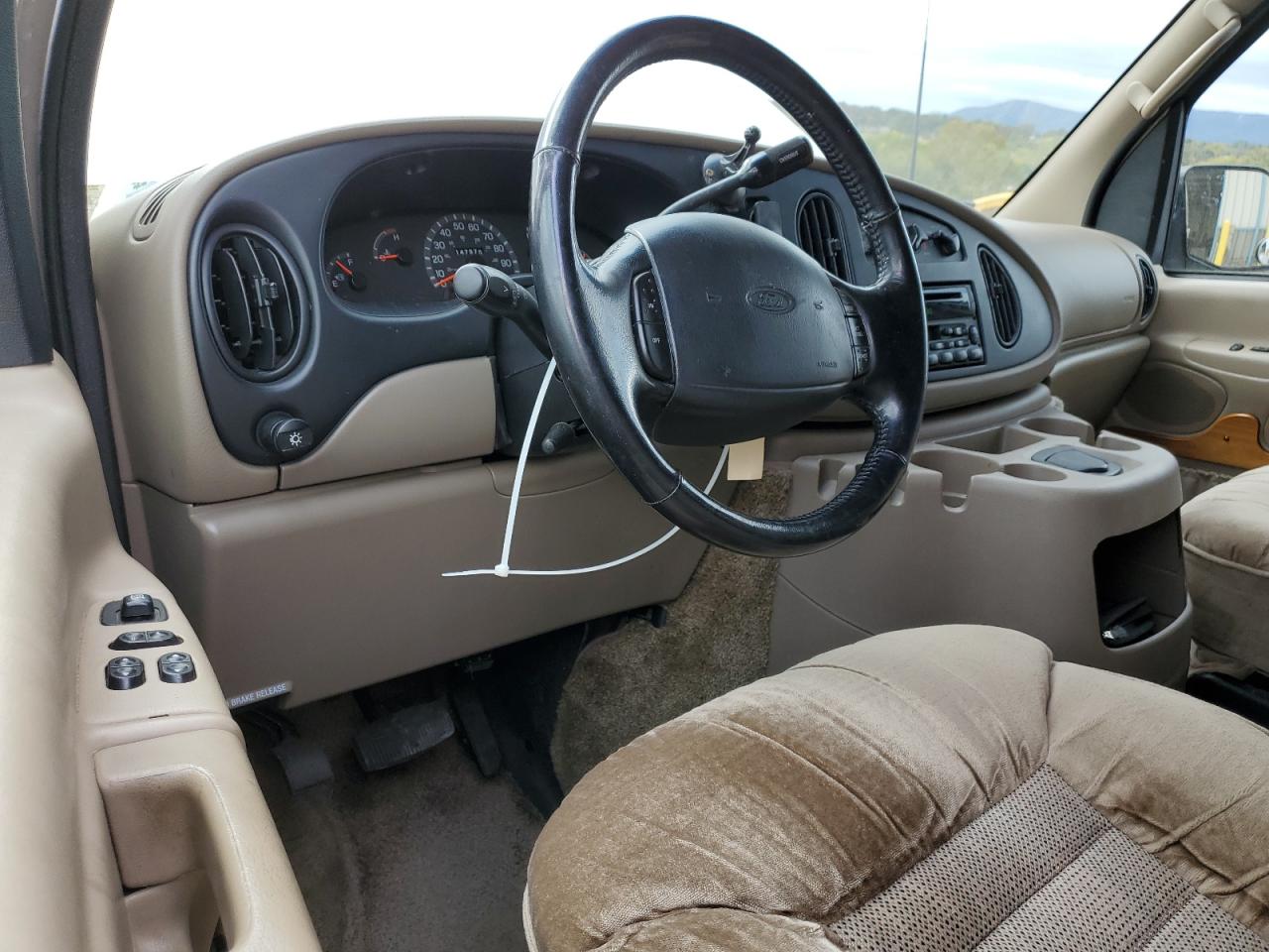 2001 Ford Econoline E150 Van Gold vin: 1FDRE14L11HB20956