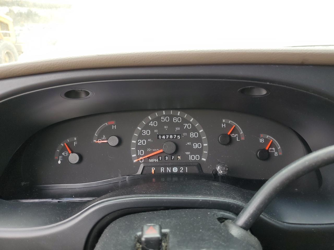 2001 Ford Econoline E150 Van Gold vin: 1FDRE14L11HB20956