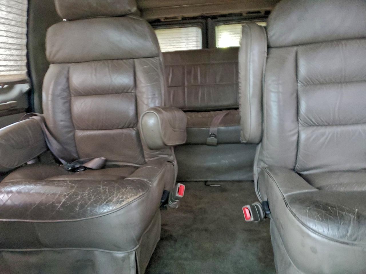 2004 Ford Econoline E150 Van Желто-коричневый vin: 1FDRE14L14HB41620