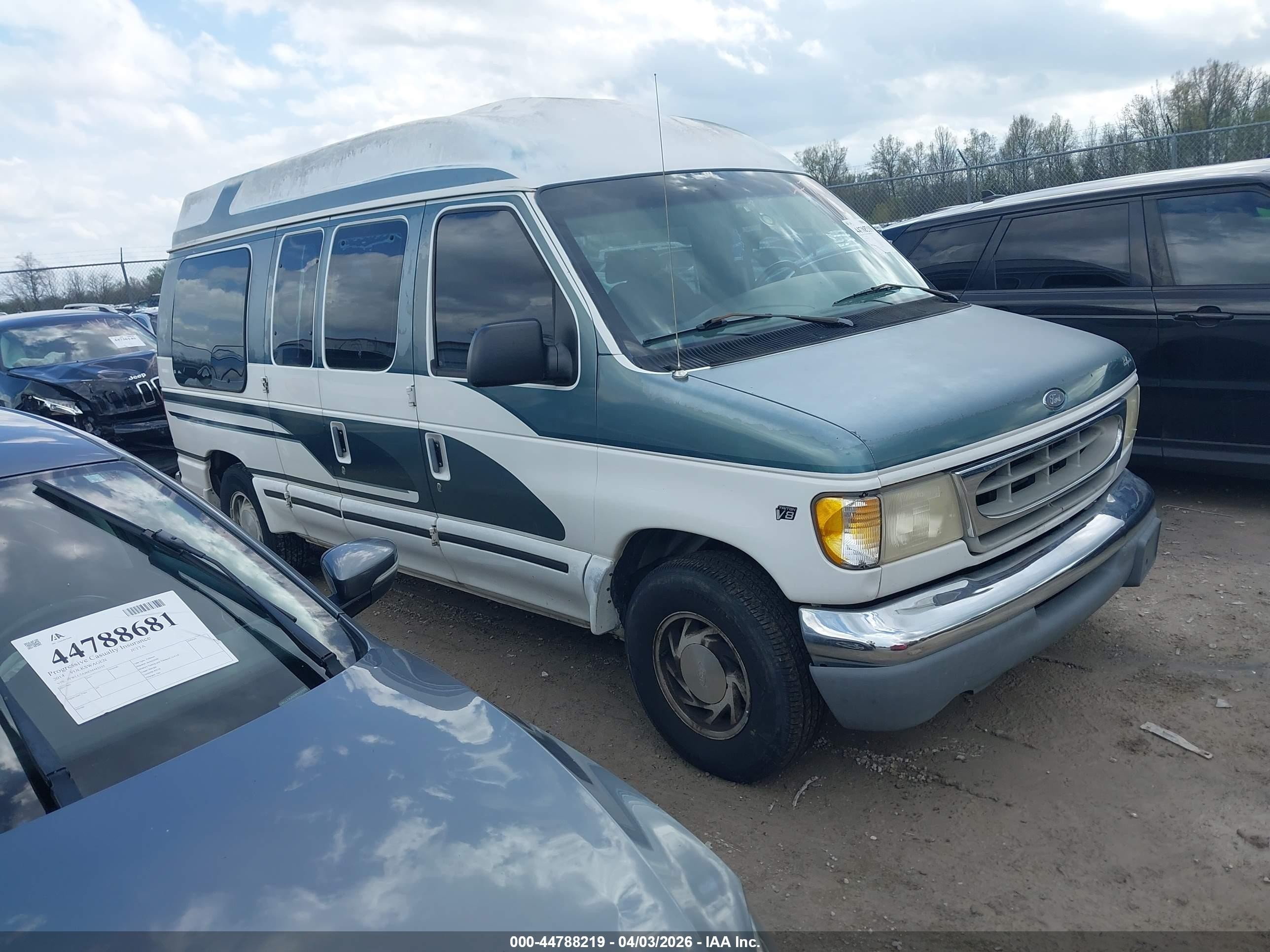1FDRE14L3XHB48332