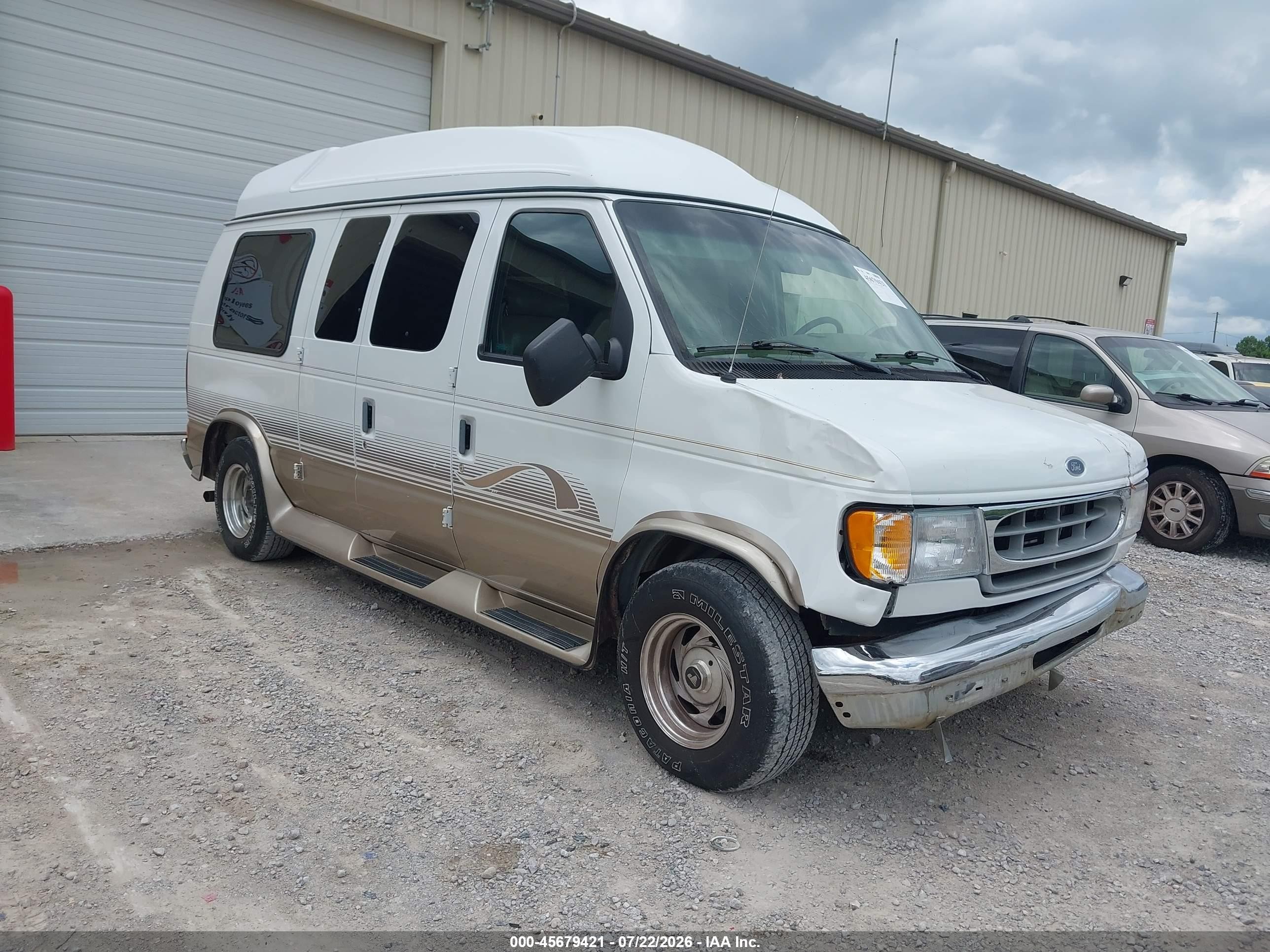 1998 Ford Econoline Recreational White vin: 1FDRE14L4WHB20862