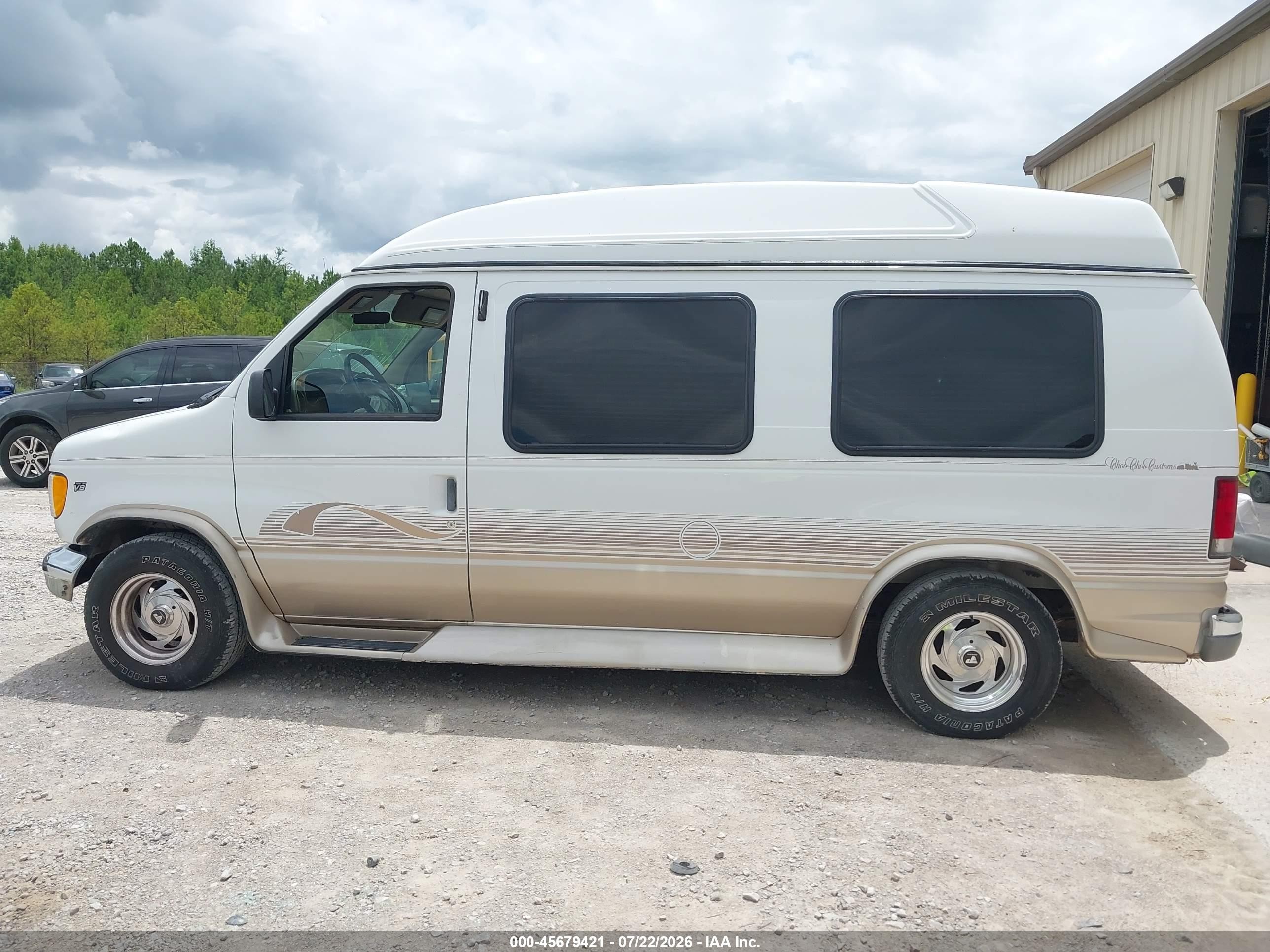 1998 Ford Econoline Recreational White vin: 1FDRE14L4WHB20862