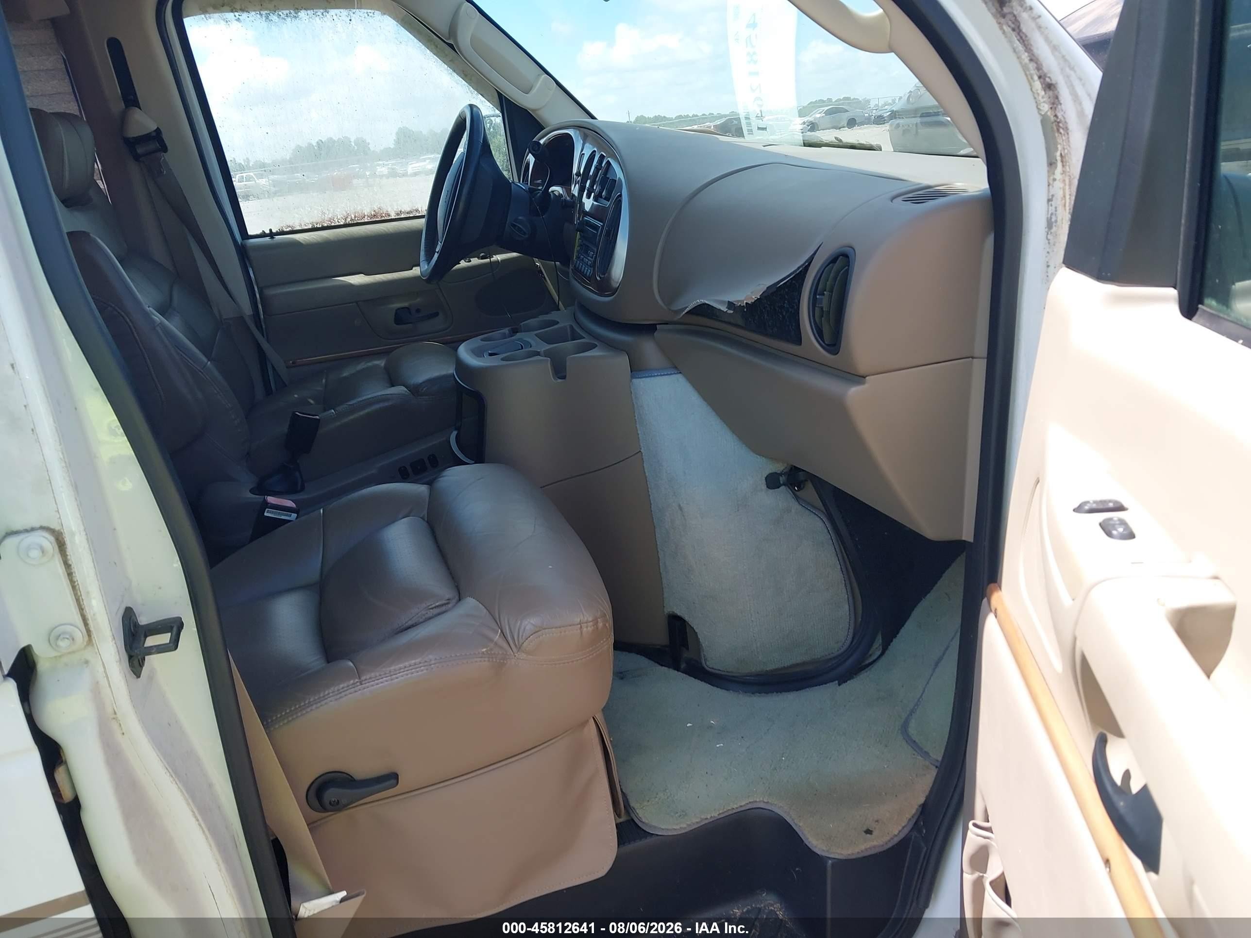 2003 Ford E-150 Recreational White vin: 1FDRE14L63HB94697
