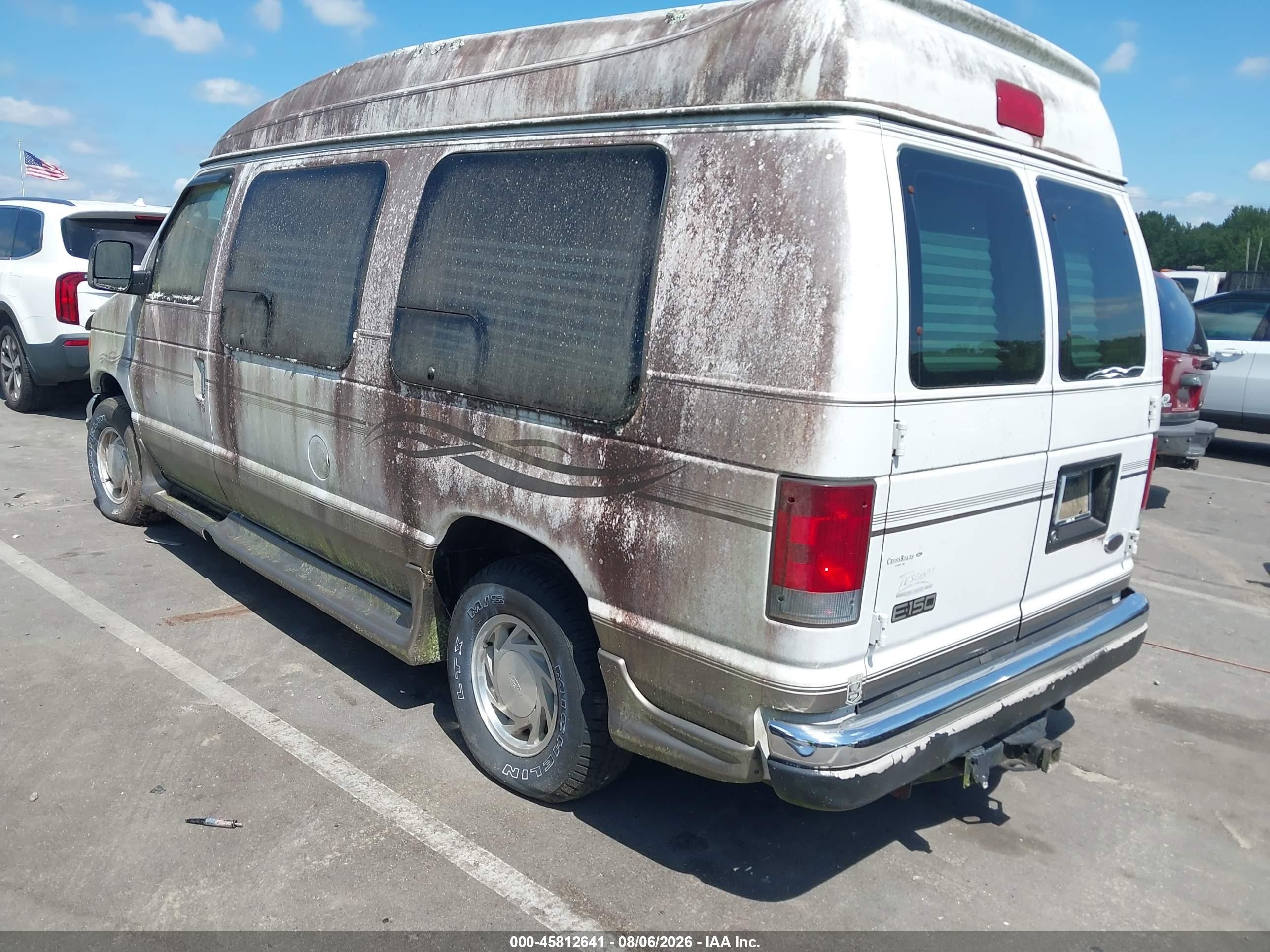 2003 Ford E-150 Recreational White vin: 1FDRE14L63HB94697