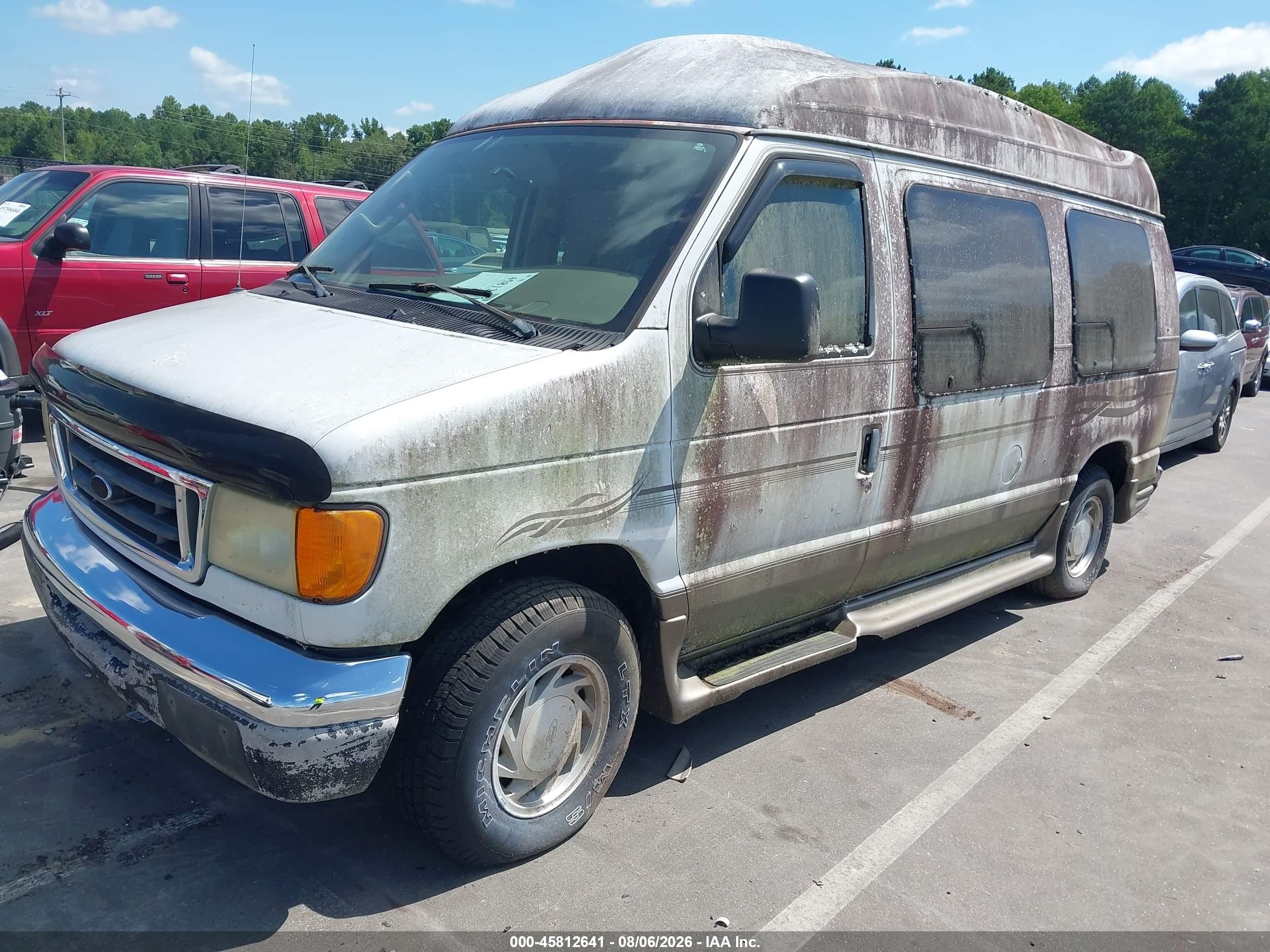 2003 Ford E-150 Recreational White vin: 1FDRE14L63HB94697