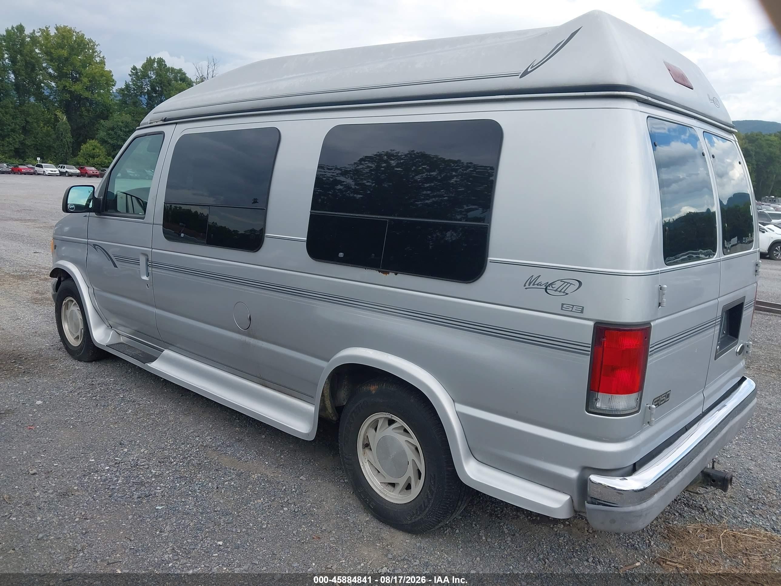 2000 Ford E-150 Recreational Silver vin: 1FDRE14L6YHB00812