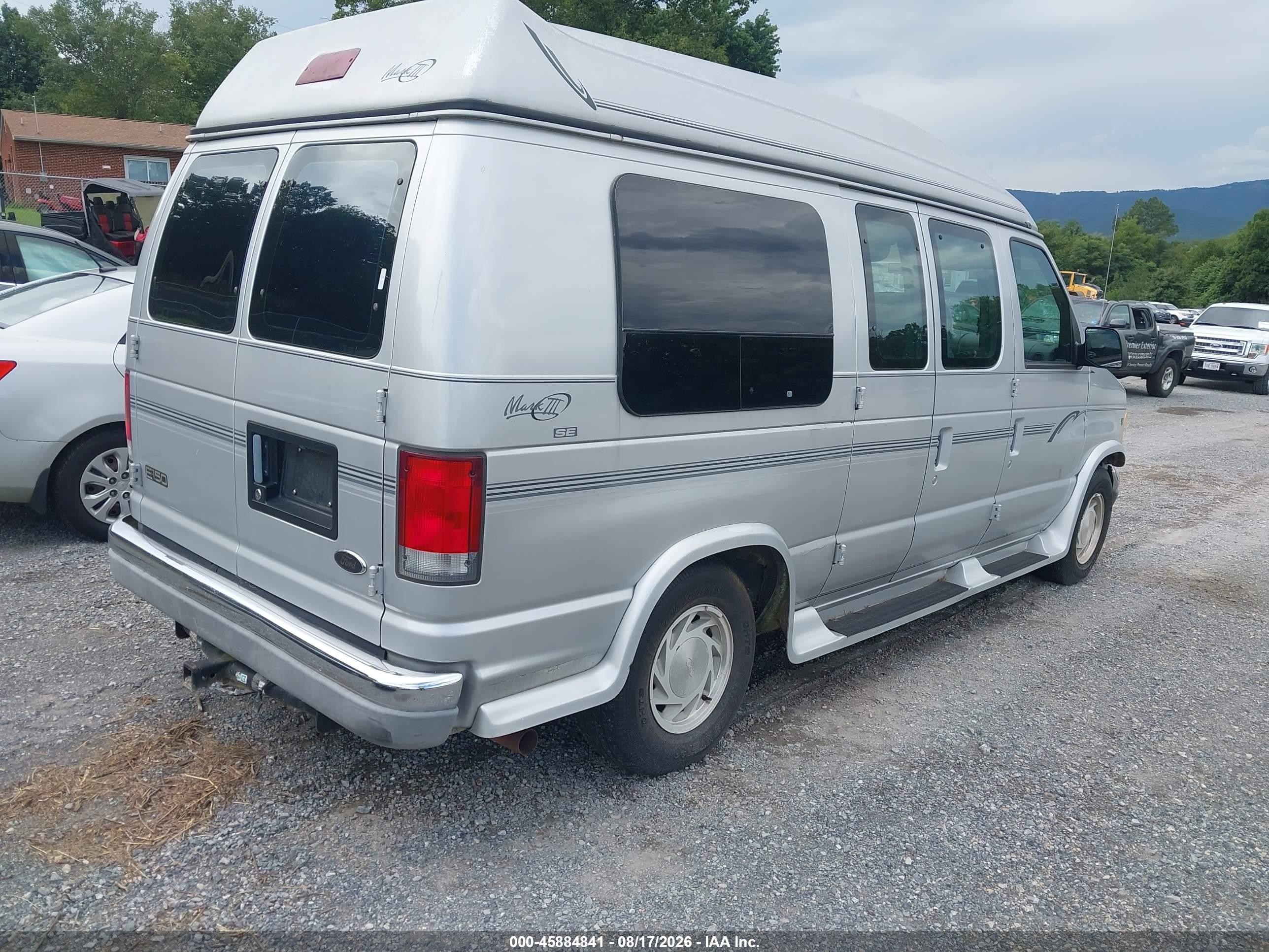 2000 Ford E-150 Recreational Silver vin: 1FDRE14L6YHB00812