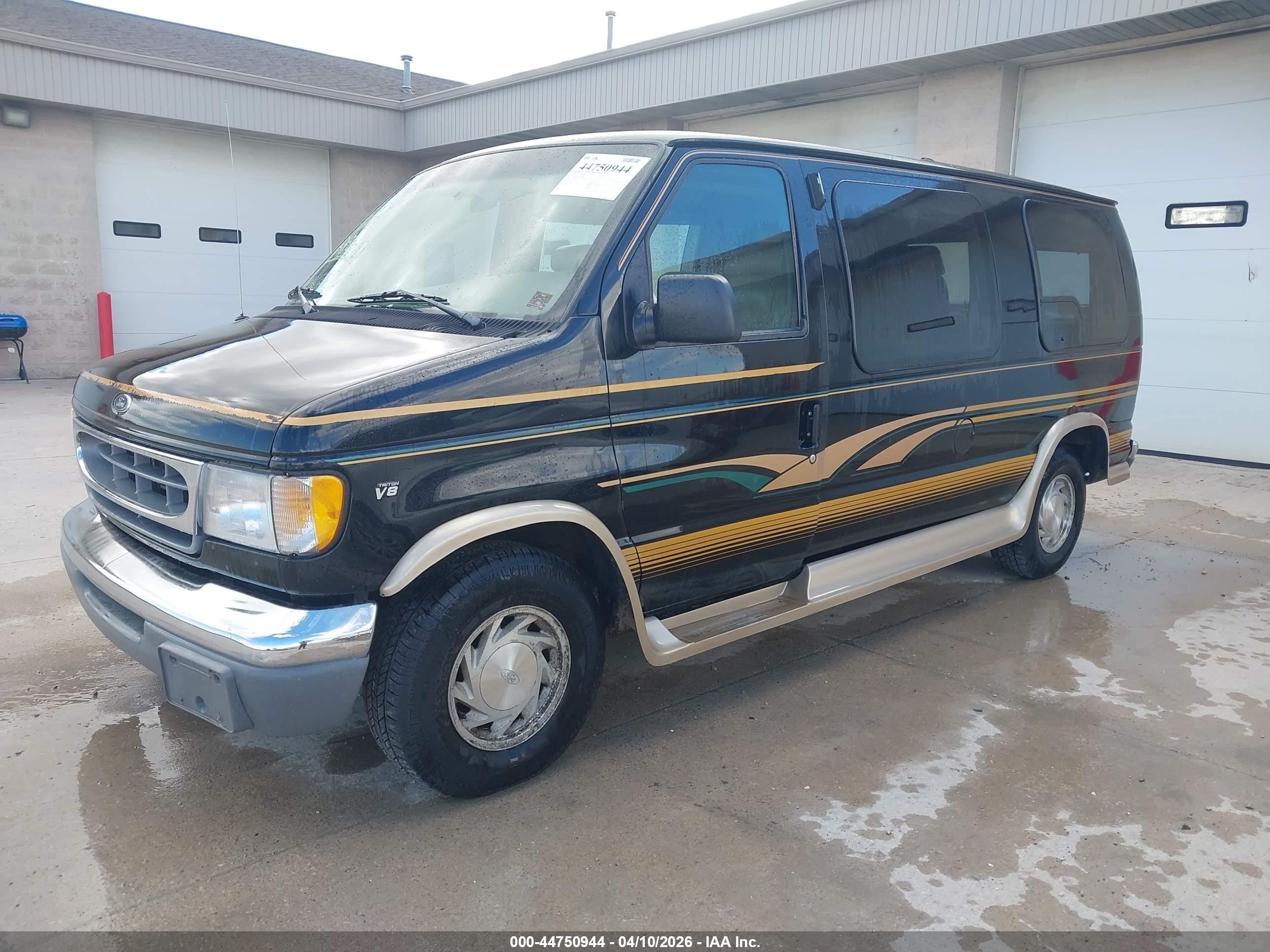 1999 Ford E-150 Commercial/recreational Black vin: 1FDRE14L9XHA44900