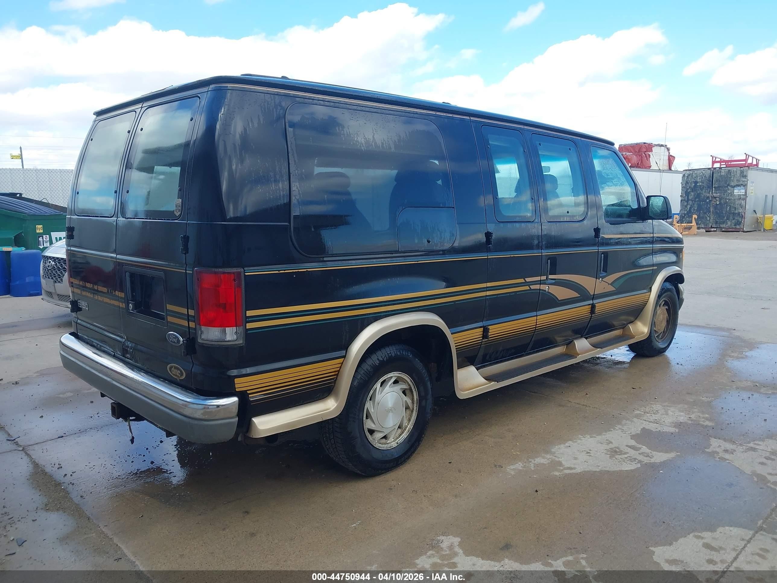 1999 Ford E-150 Commercial/recreational Black vin: 1FDRE14L9XHA44900