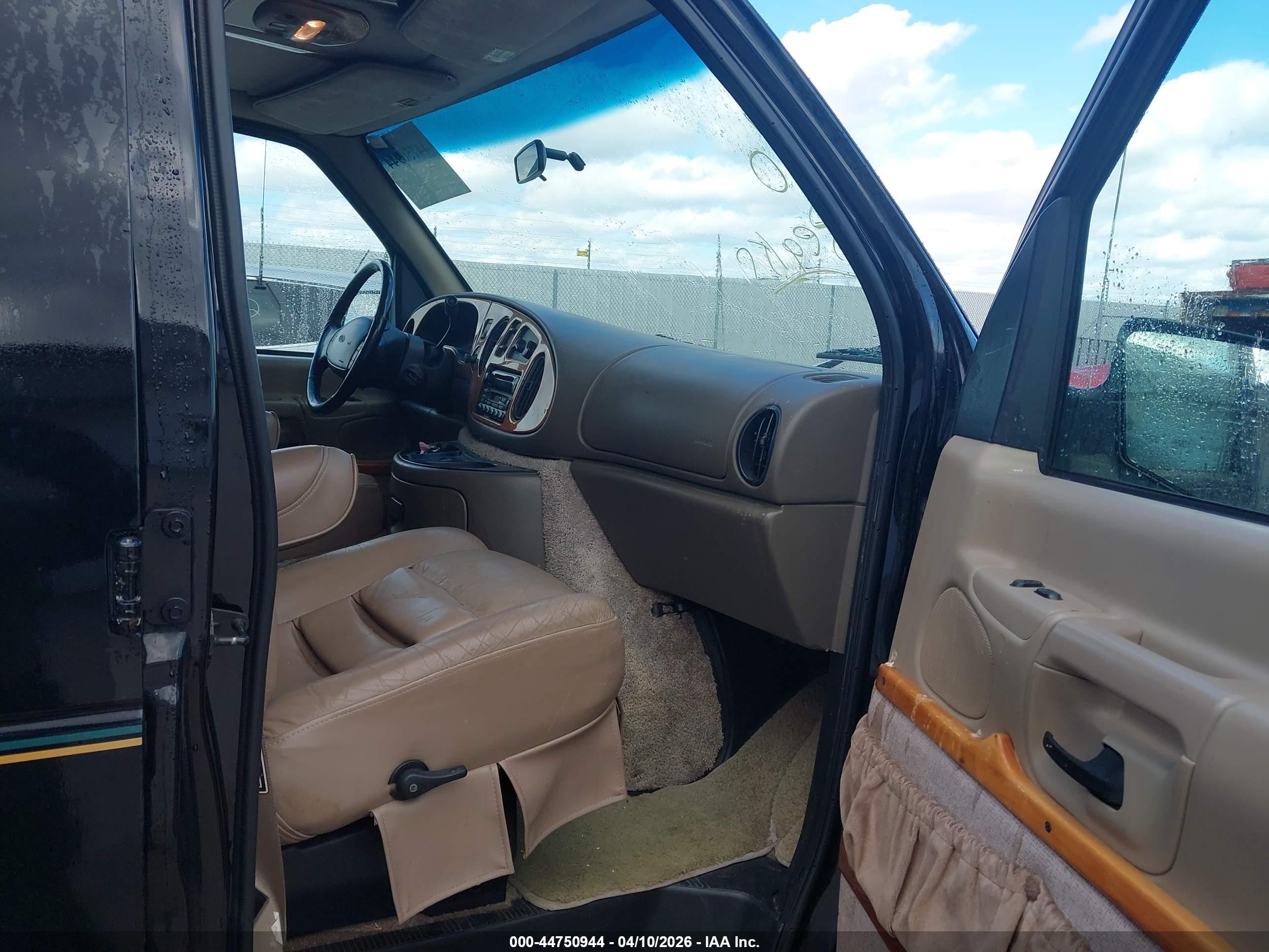 1999 Ford E-150 Commercial/recreational Black vin: 1FDRE14L9XHA44900