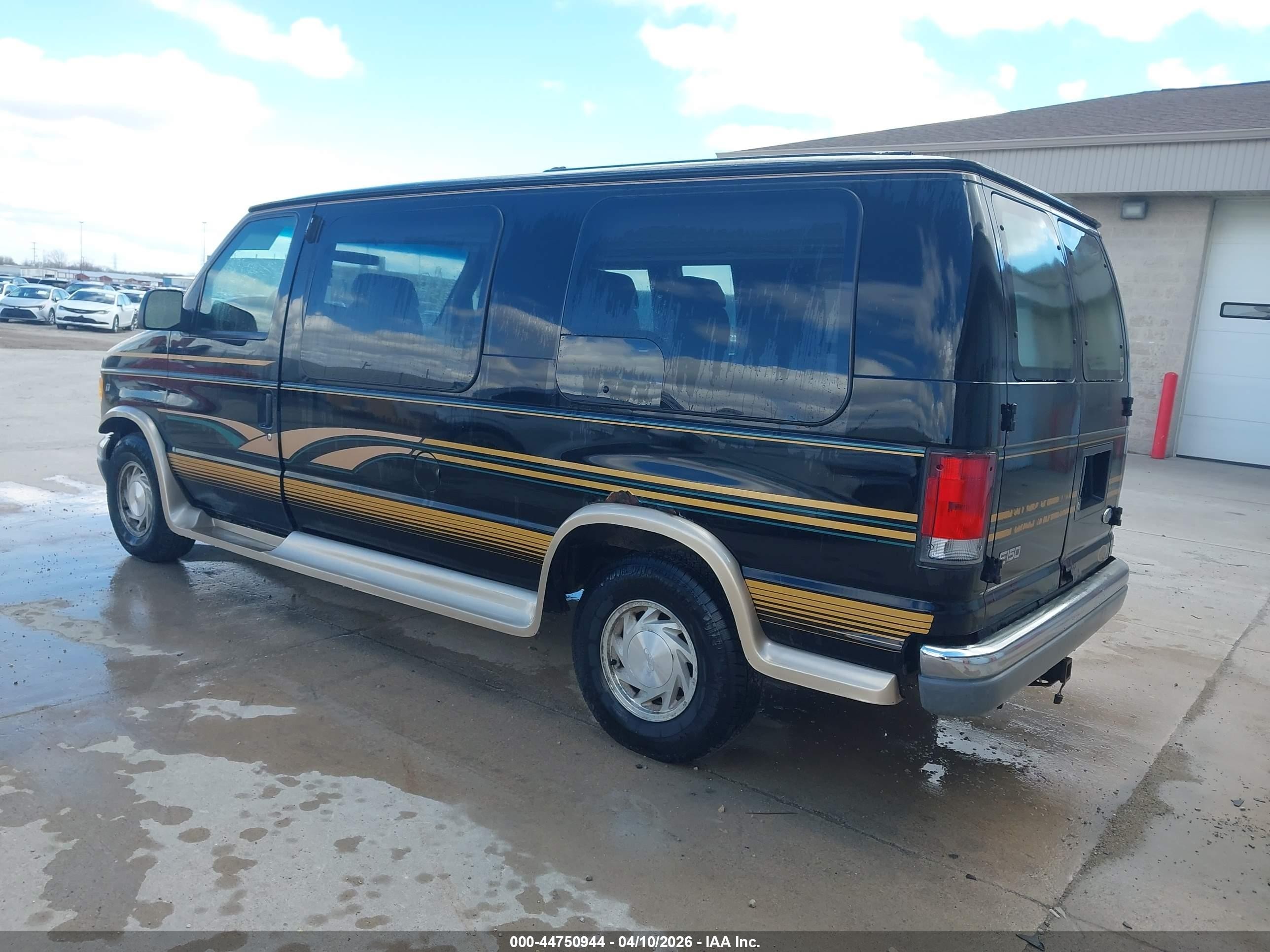 1999 Ford E-150 Commercial/recreational Black vin: 1FDRE14L9XHA44900