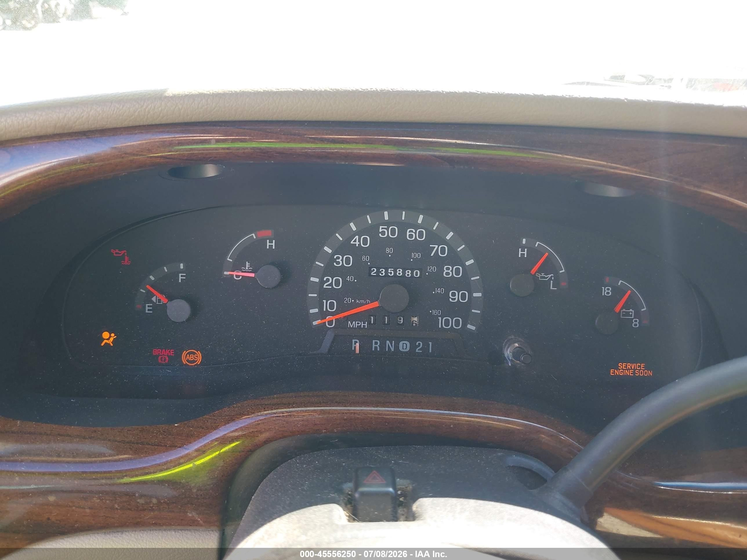 2000 Ford E-150 Recreational White vin: 1FDRE14LXYHA72951