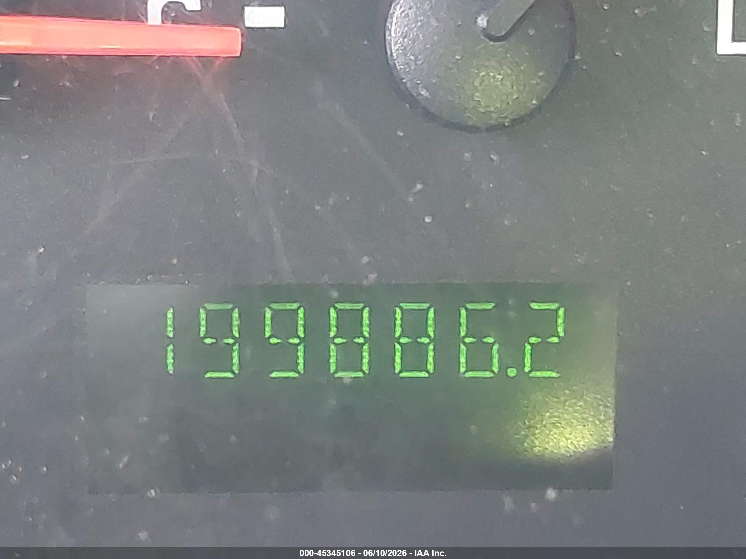 2004 Ford E-150 Recreational Red vin: 1FDRE14W14HA92025