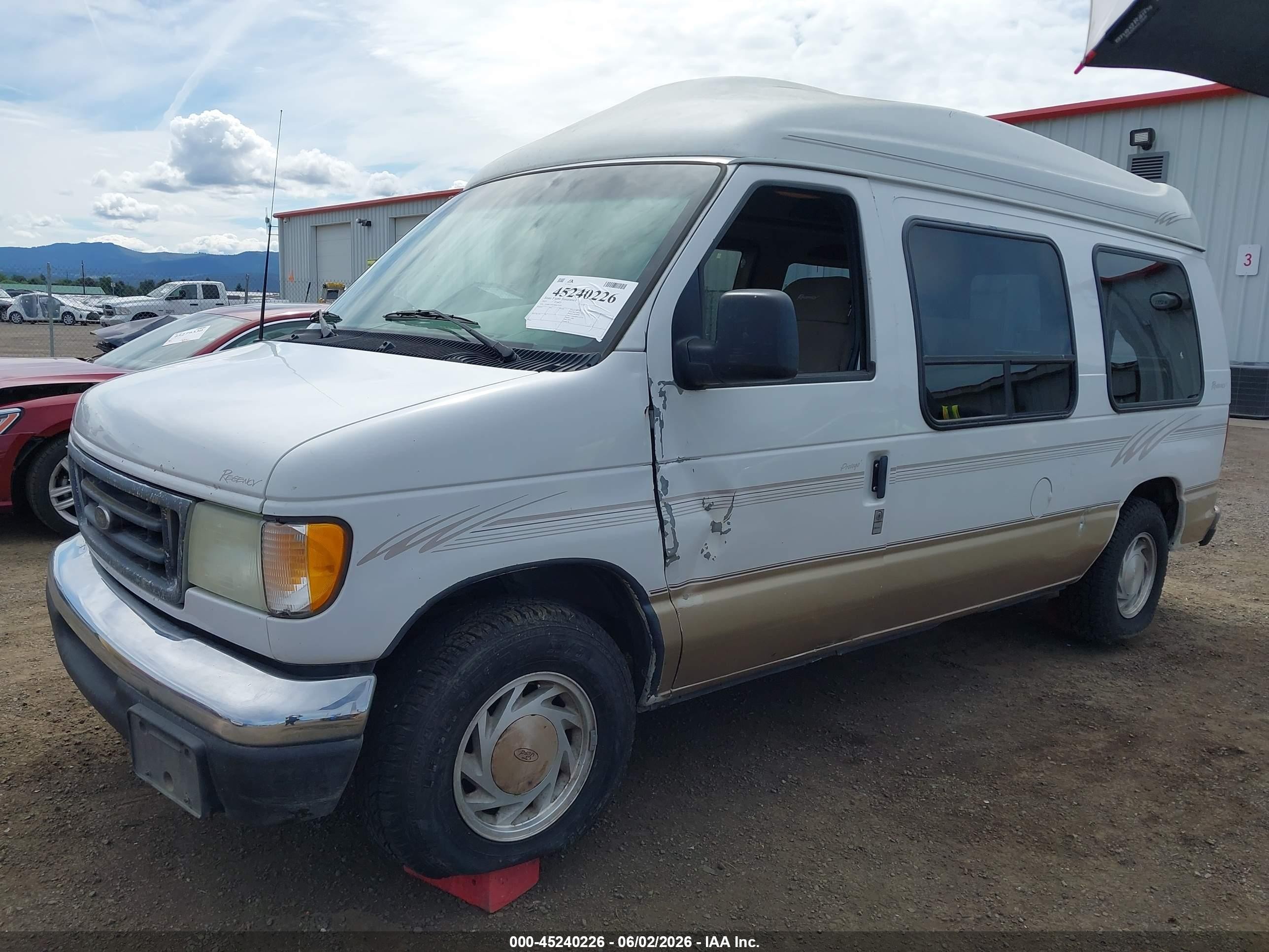 2003 Ford E-150 Recreational Белый vin: 1FDRE14W23HA31393