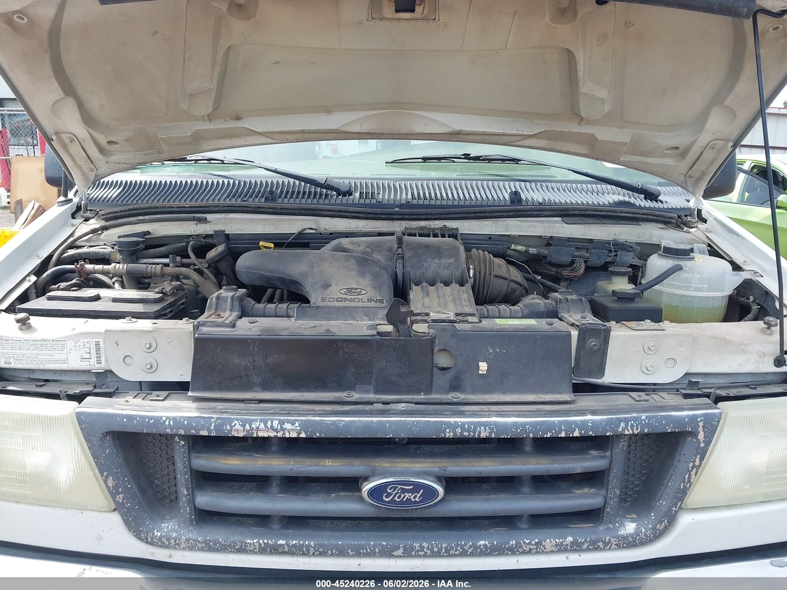 2003 Ford E-150 Recreational Белый vin: 1FDRE14W23HA31393