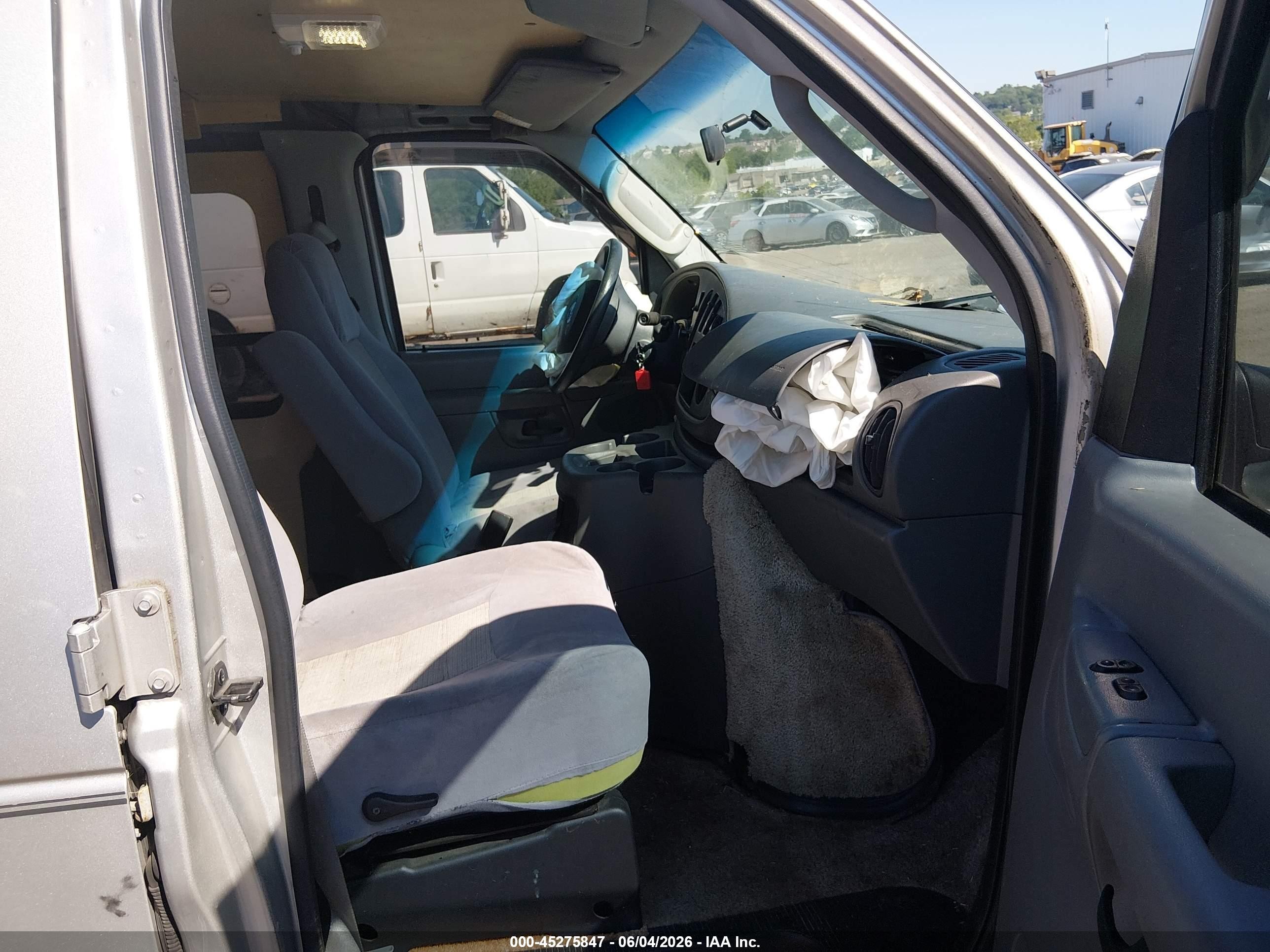 2003 Ford E-150 Recreational Brown vin: 1FDRE14W33HB65216