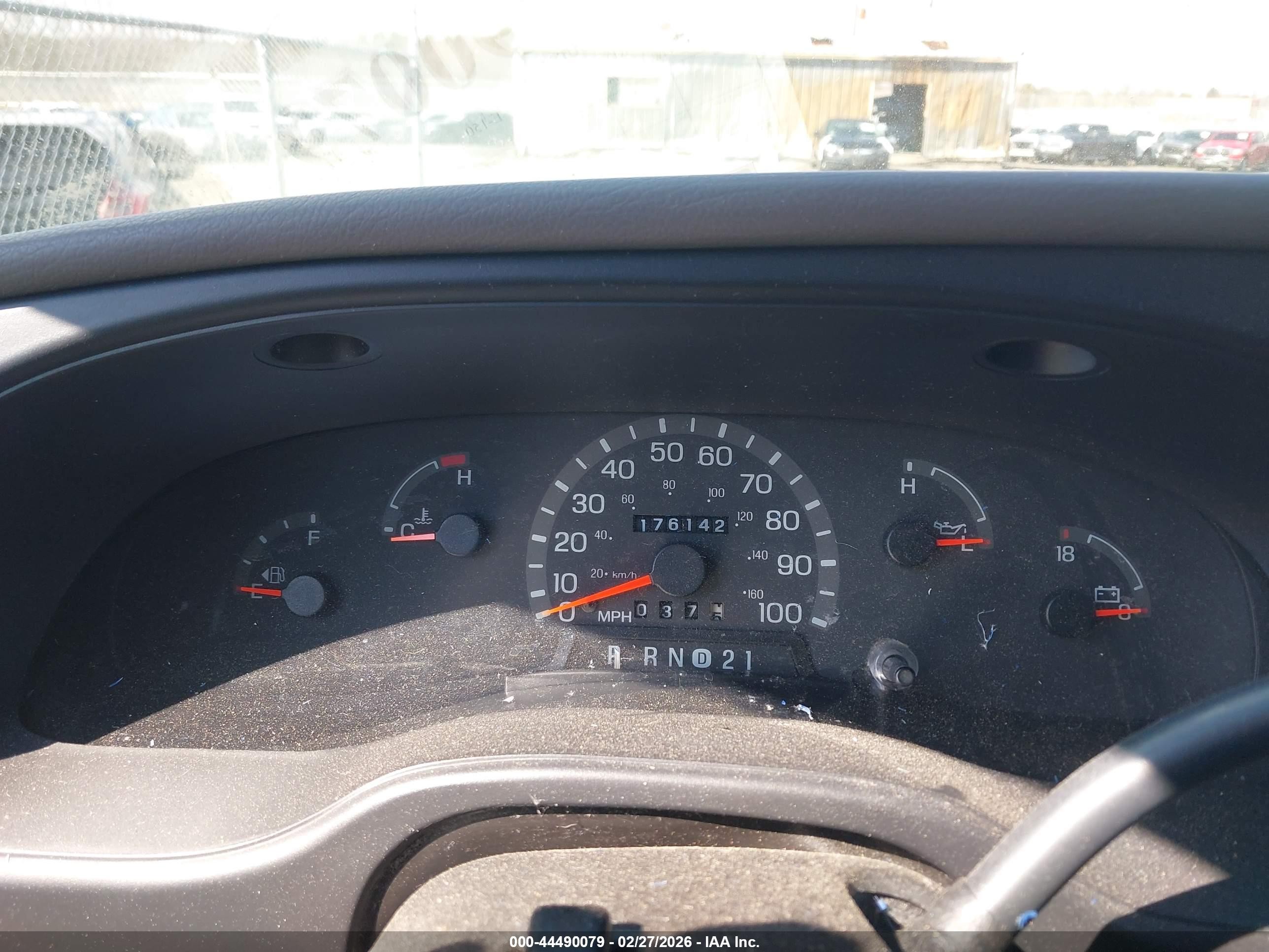 2000 Ford E-150 Recreational Blue vin: 1FDRE14W5YHA07600
