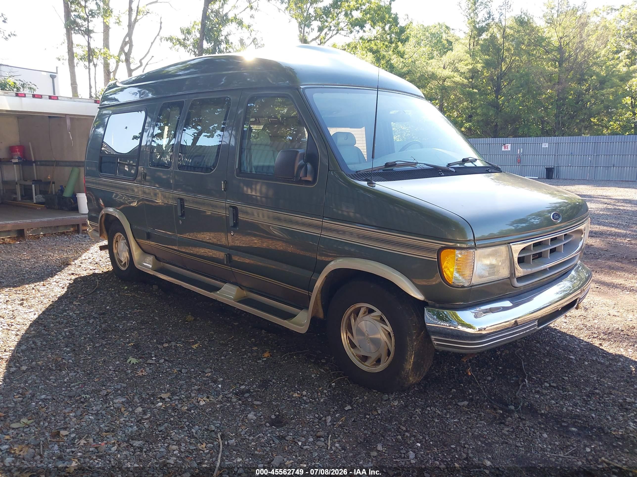 2002 Ford E-150 Commercial/recreational Green vin: 1FDRE14W62HB76970